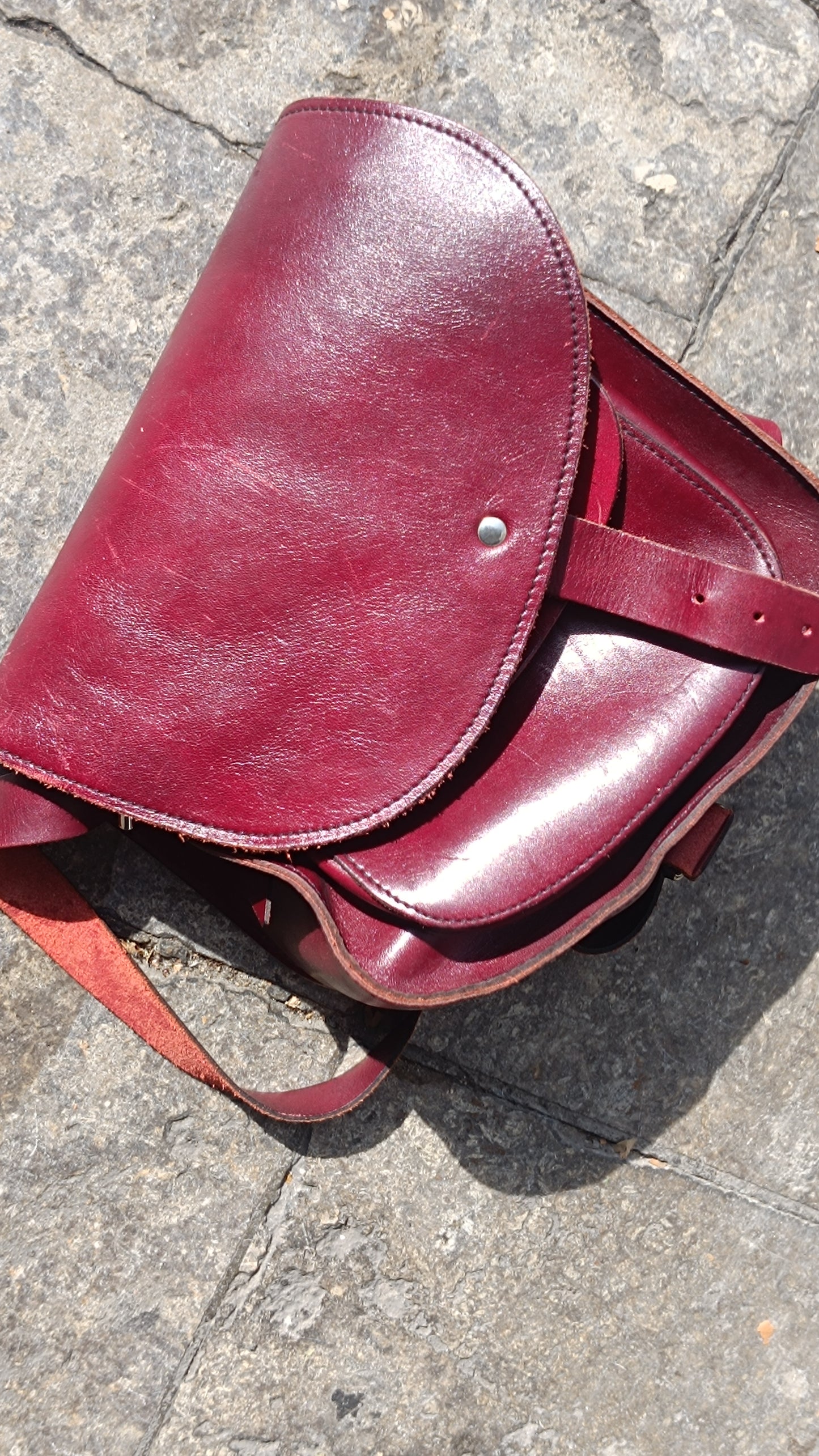 Vintage Red Leather Crossbody Bag - 70s Saddle Shoulder Purse