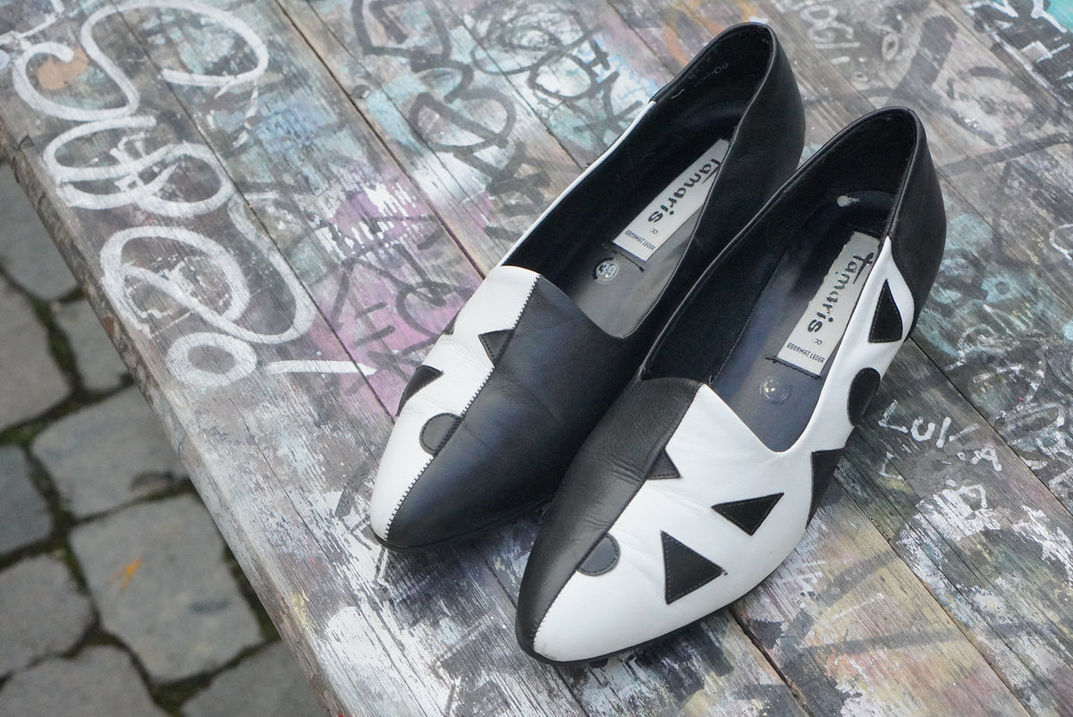 Vintage Leather Loafers | 80s Geometric Graphic Pumps | Black White EU 39
