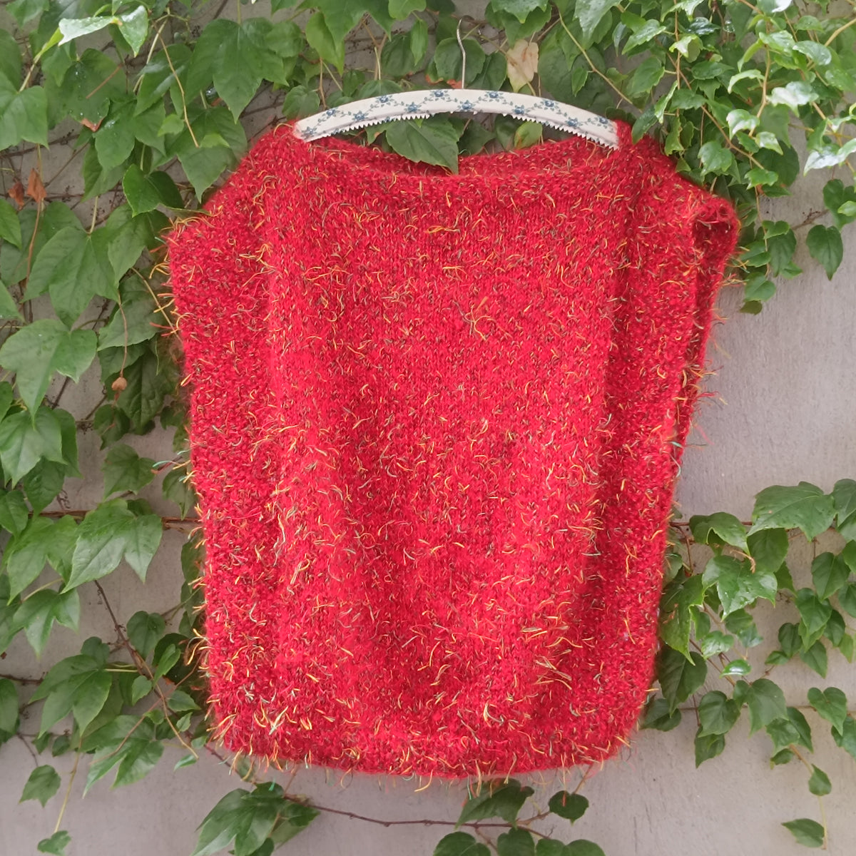 Knit Top - 90s Vintage Red Eyelash Vest - Sleeveless Sweater M