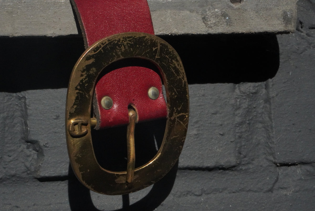 Vintage Leather Belt 70s Red Oval Buckle | Retro Statement Belt M