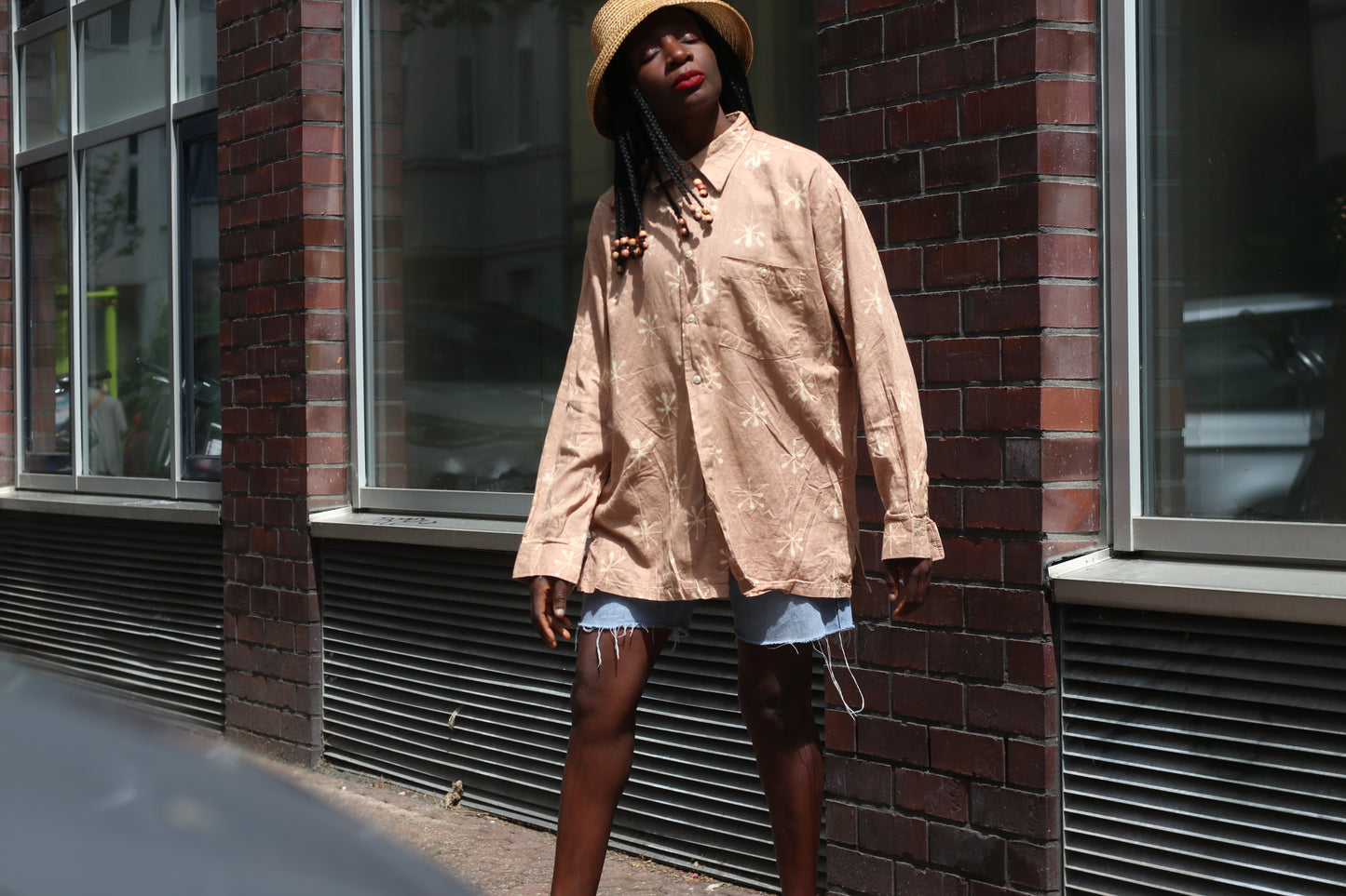Vintage 90s Earthy Brown Textured Batik Print Oversized Shirt