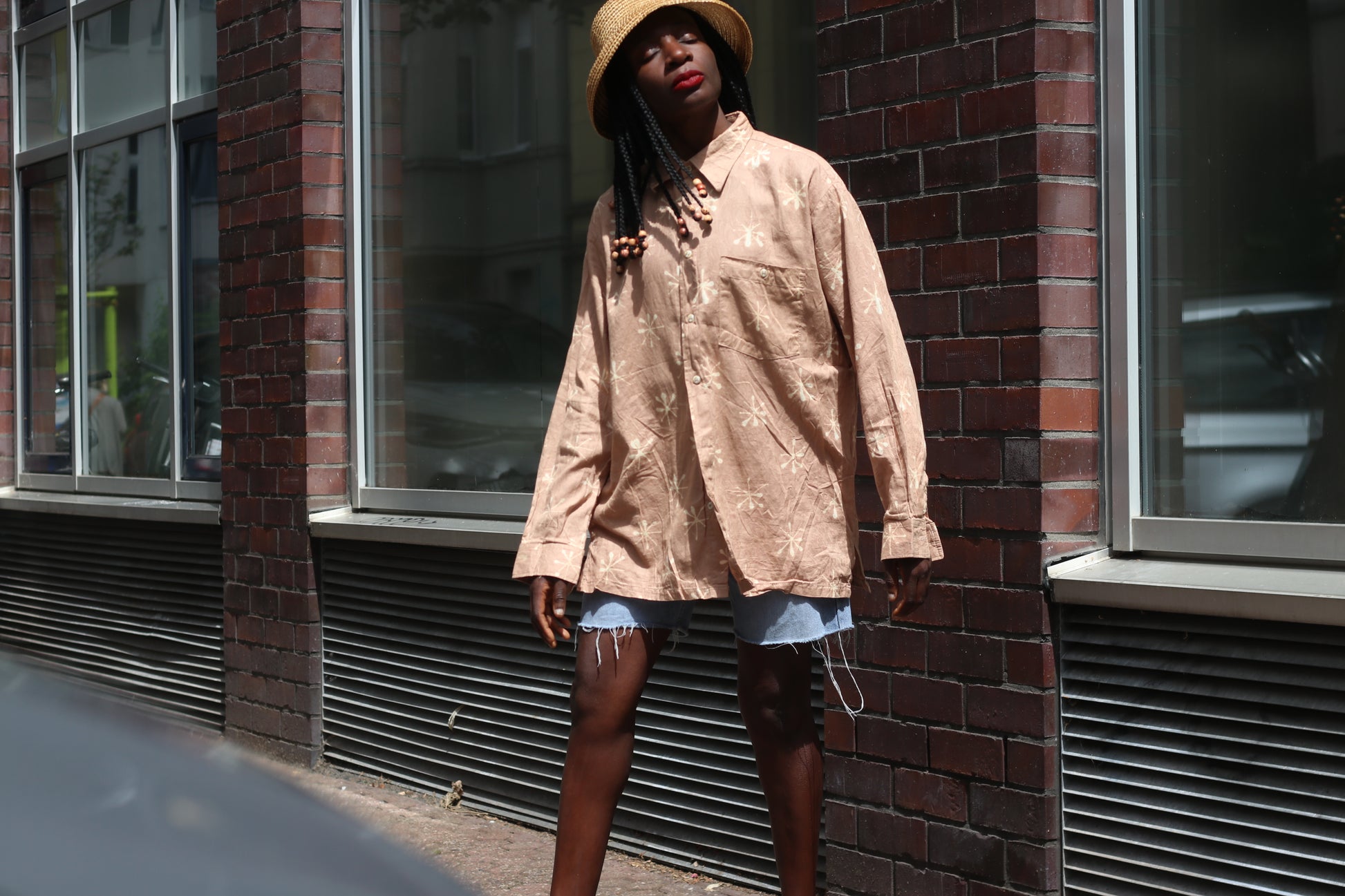 Vintage 90s Earthy Brown Textured Batik Print Oversized Shirt