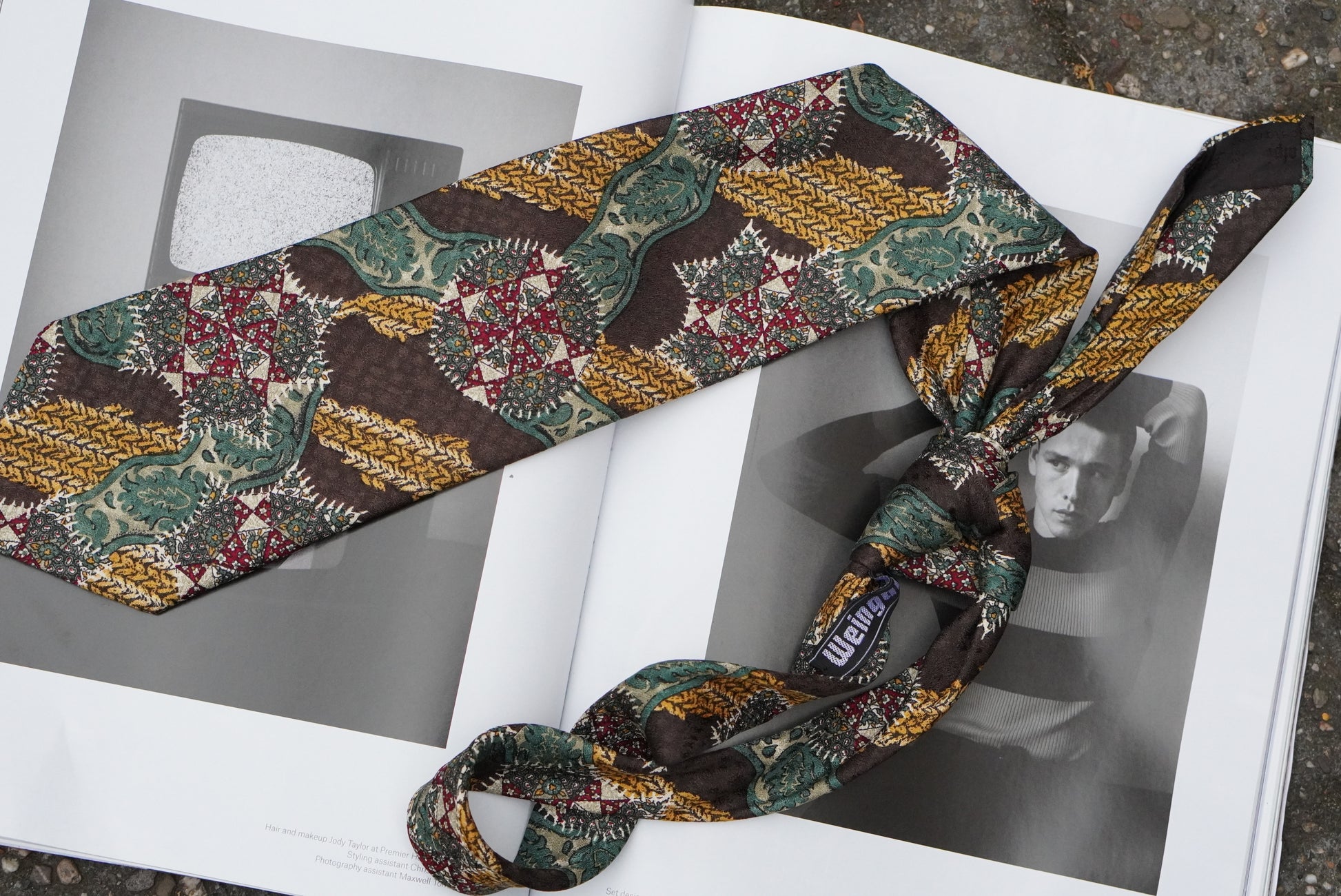 Alpi Vintage 1980s Silk Tie Brown Green Gold Geometric Abstract Mens Necktie