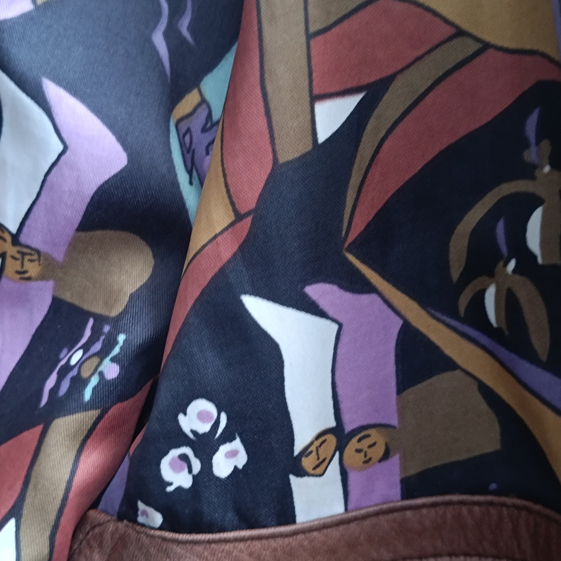Vintage 1980s Brown Leather Bomber Jacket abstract patterned lining oversized M