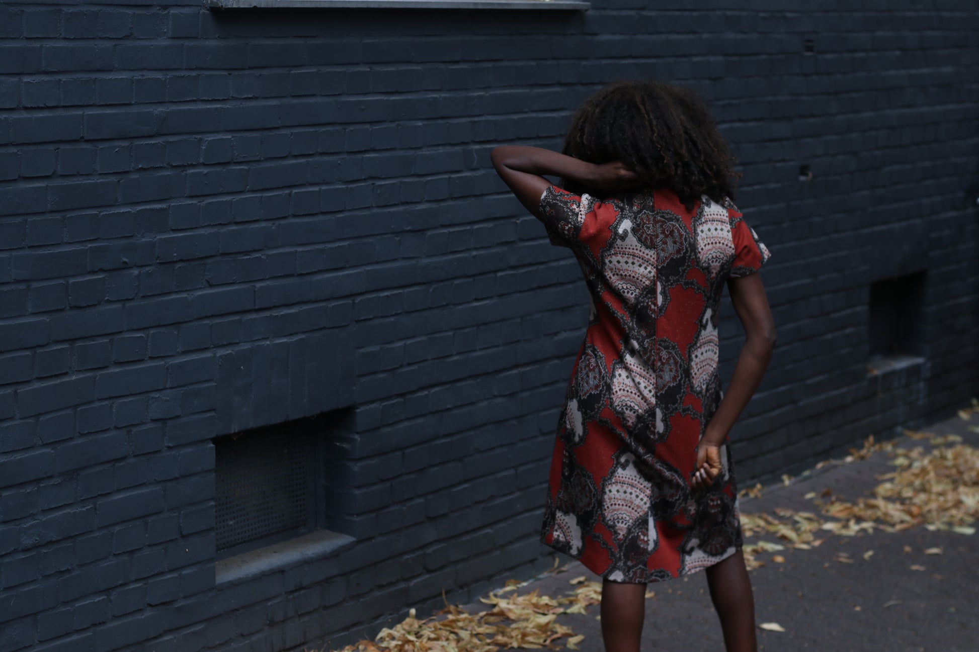 70s Paisley Mini Dress | Vintage Rust Brown A-Line Shift Dress M