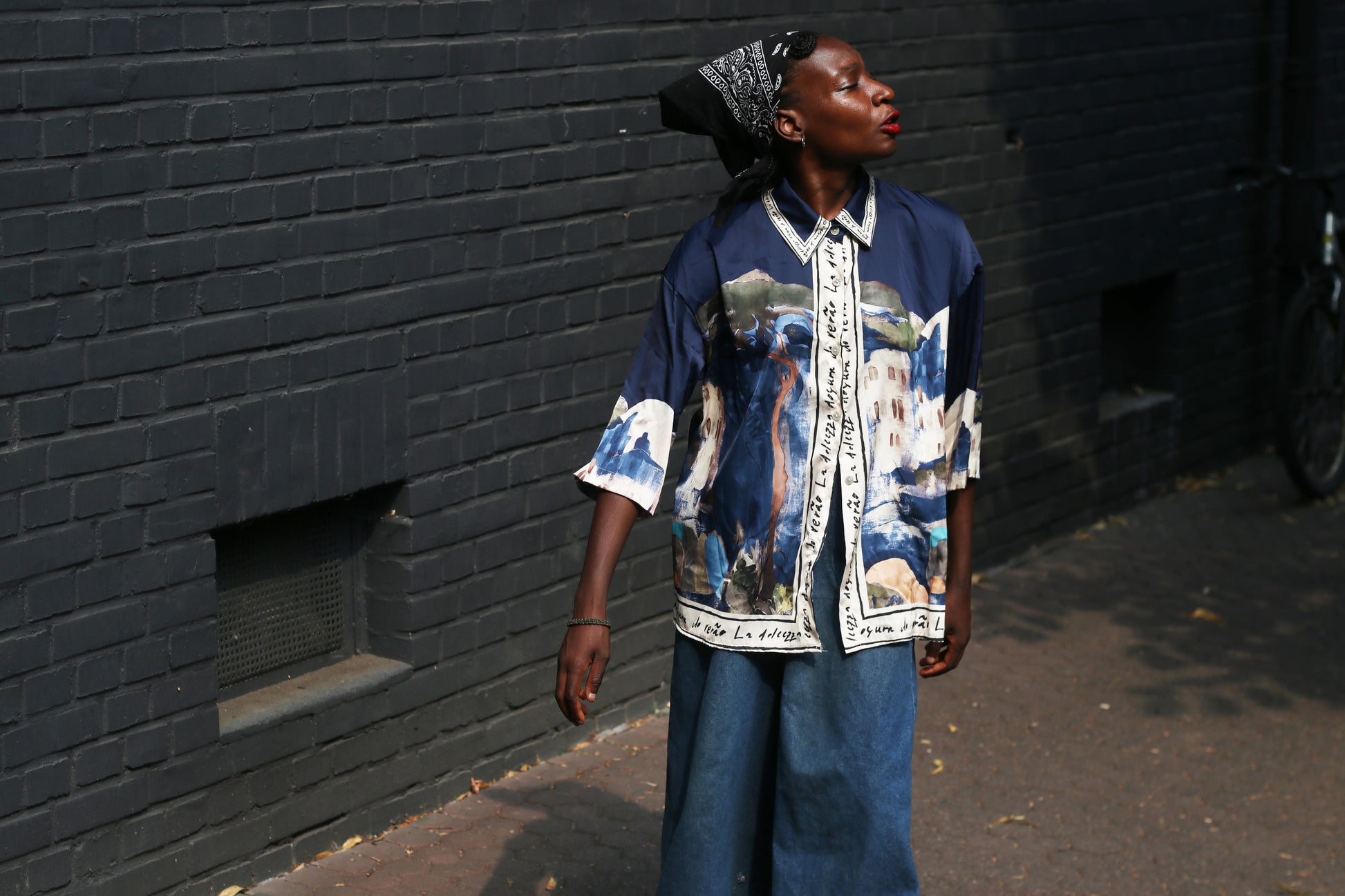 Vintage Silk Landscape Print Shirt - 90s Oversized Blue Blouse  M/L