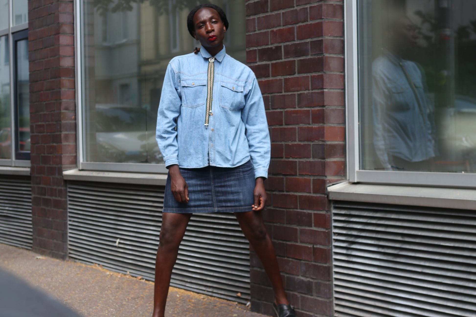 Vintage 90s Light Wash Denim Shirt Western Long Sleeve Blue Jean Button Up Top
