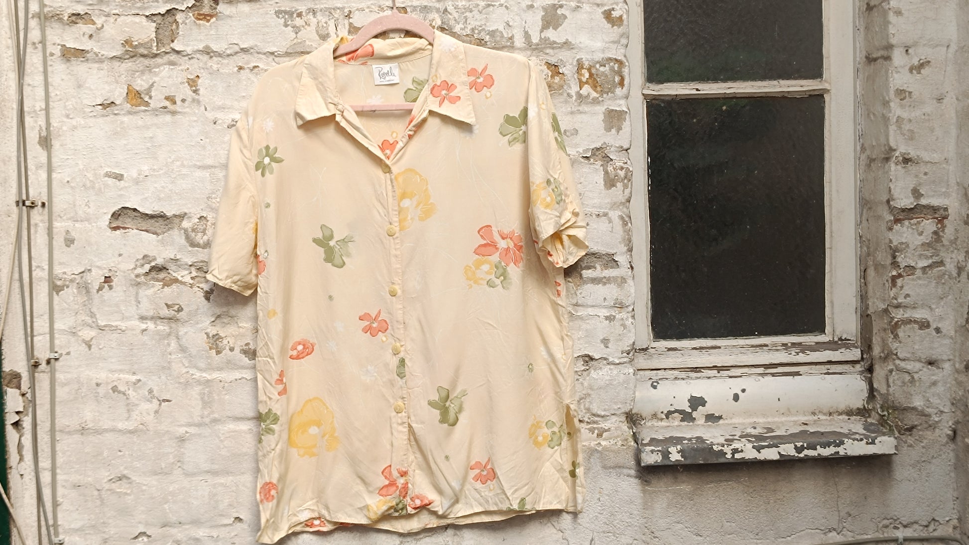 Rosella Vintage Floral Blouse Made in England Retro 70s Short Sleeve Sun Shirt