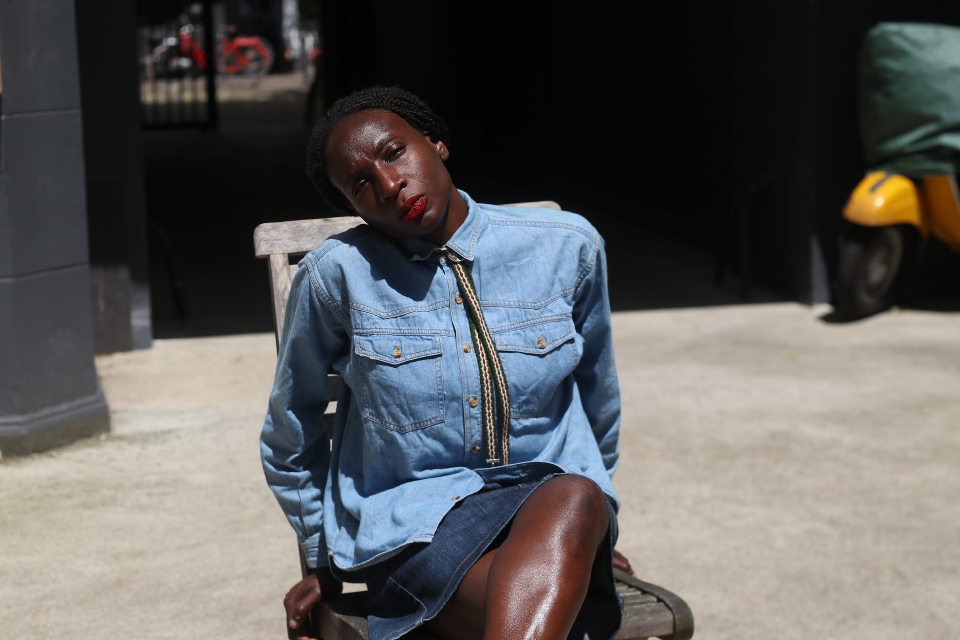 Vintage 90s Light Wash Denim Shirt Western Long Sleeve Blue Jean Button Up Top