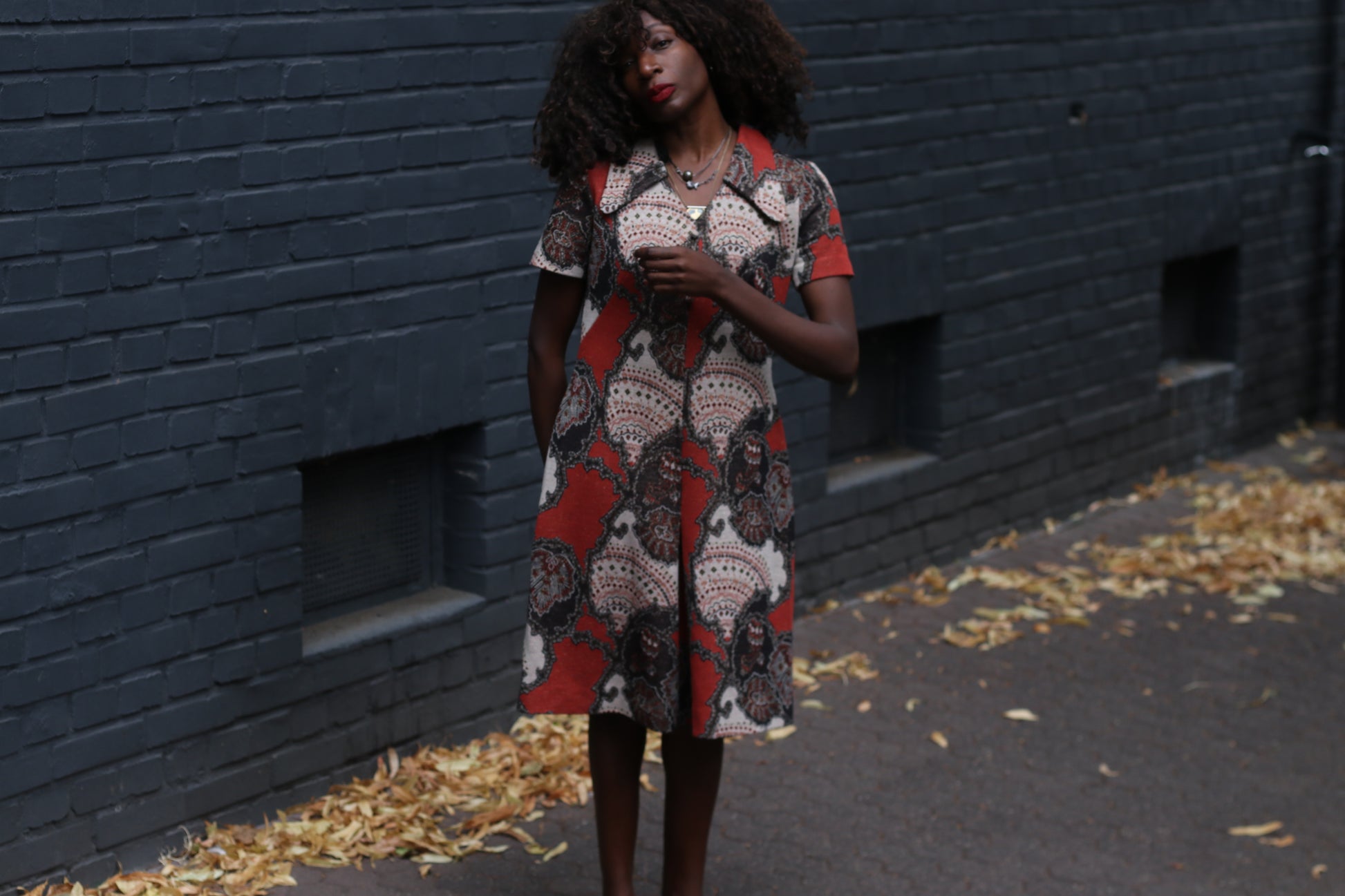 70s Paisley Mini Dress | Vintage Rust Brown A-Line Shift Dress M