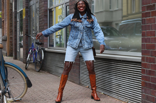 Vintage 1990s Denim Jacket Classic Light Wash Jean Trucker Jacket Retro Coat S M