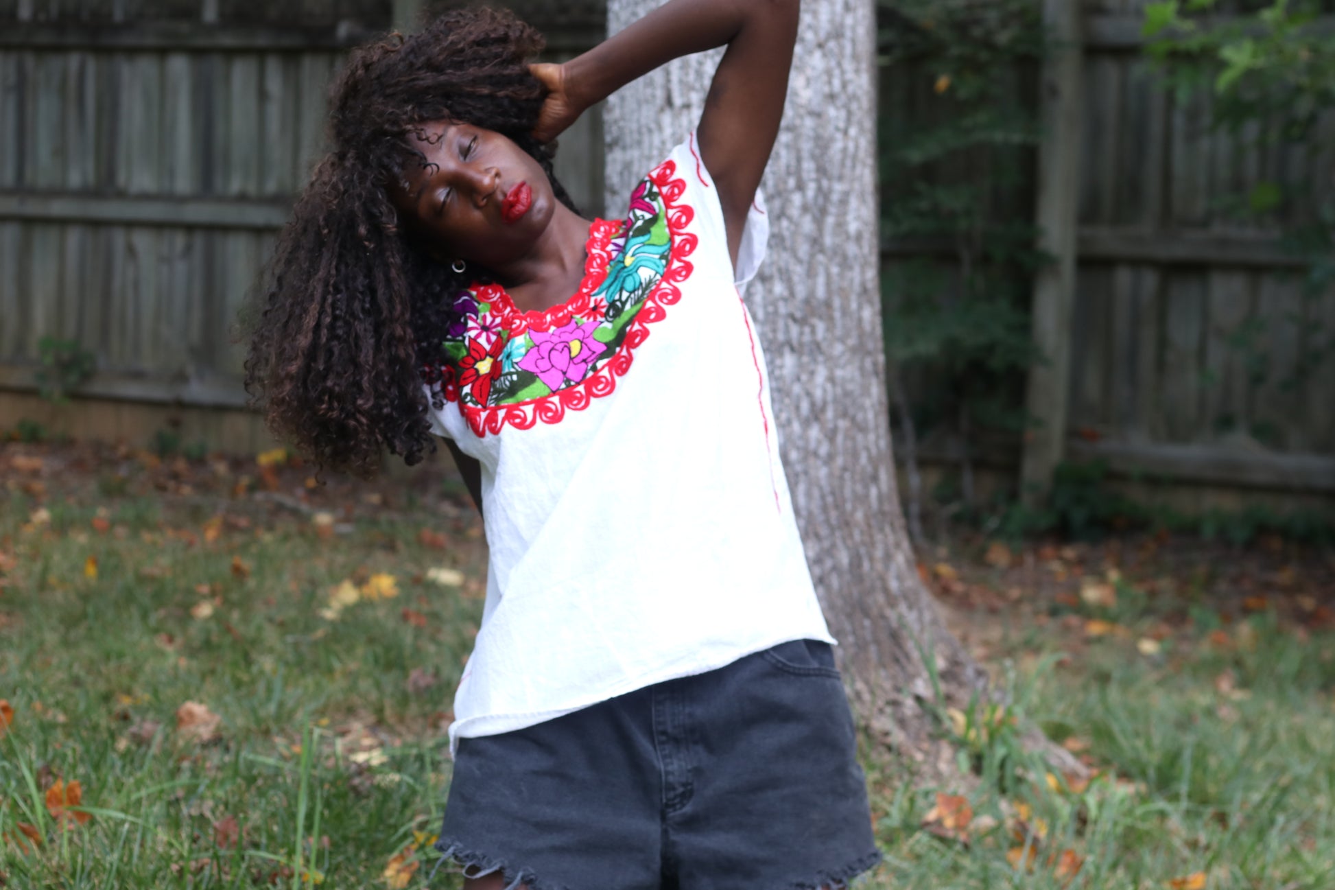 Vintage 1970s Mexican Embroidered Blouse - Boho Floral Top
