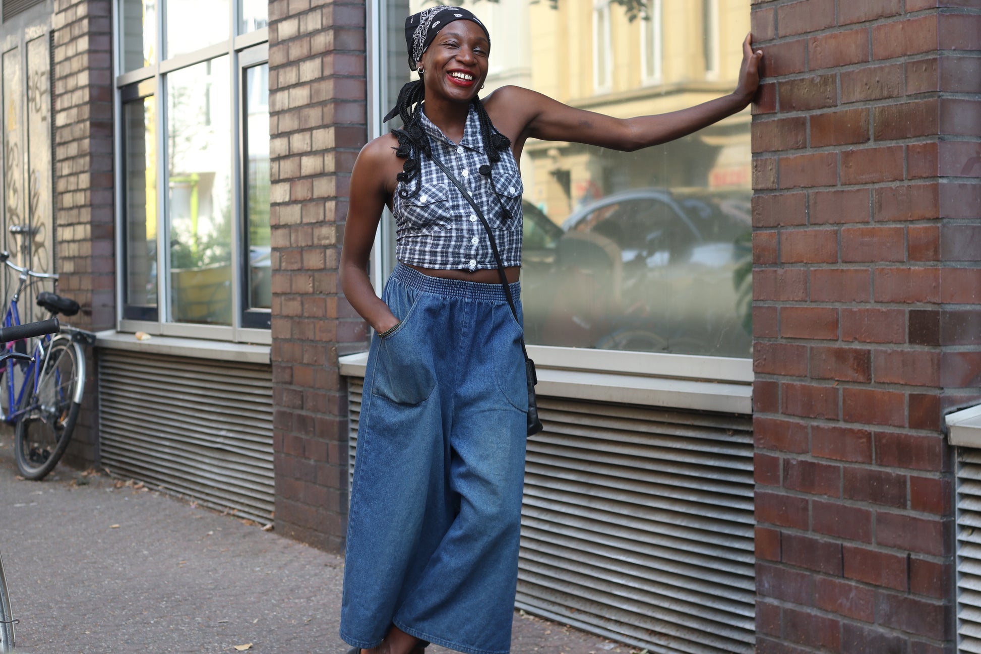 3 Suisses Vintage Halter Top - 90s Y2K Plaid Crop Blouse