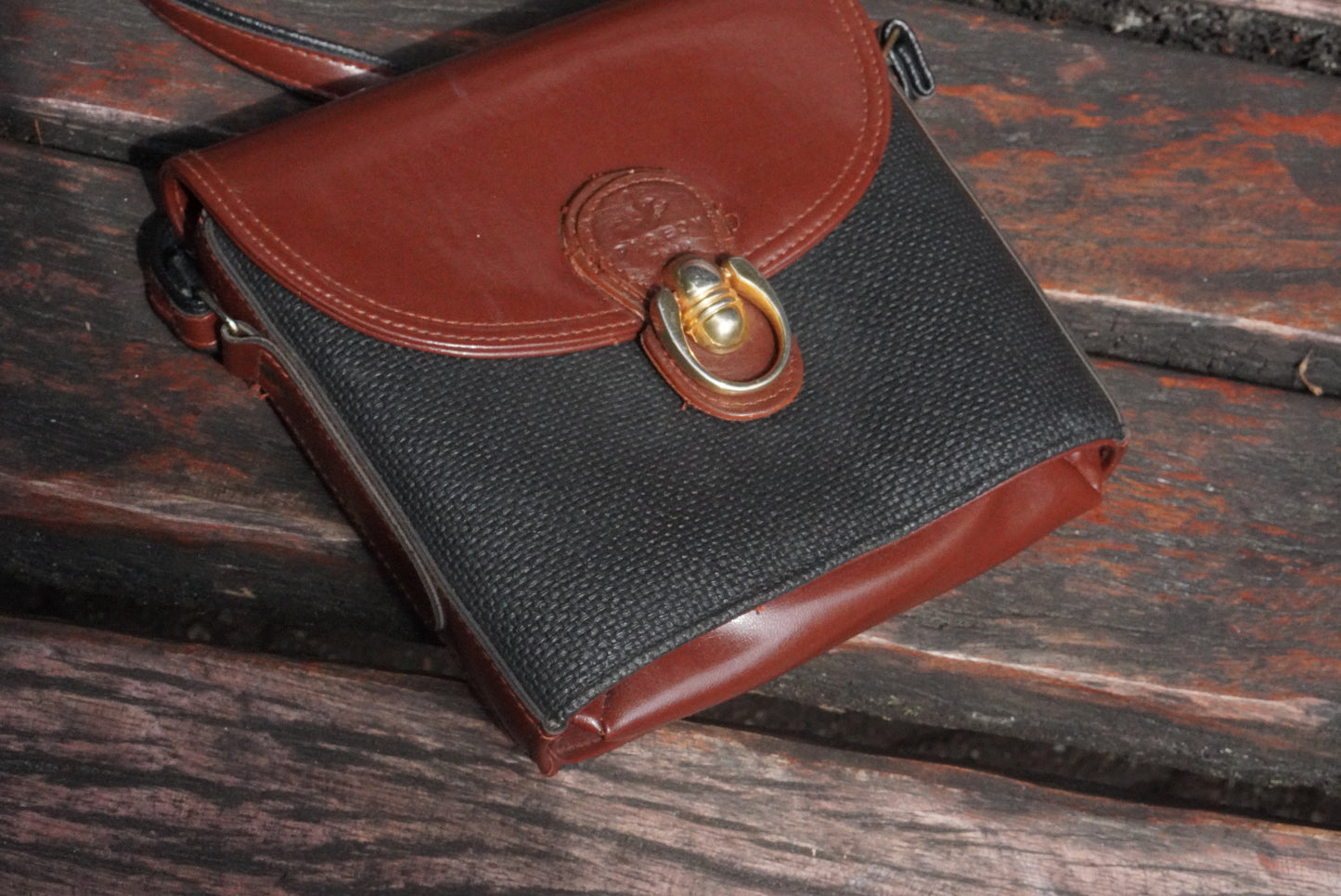Vintage Pigeon 7010 Crossbody Bag - 80s Brown Black Shoulder Purse