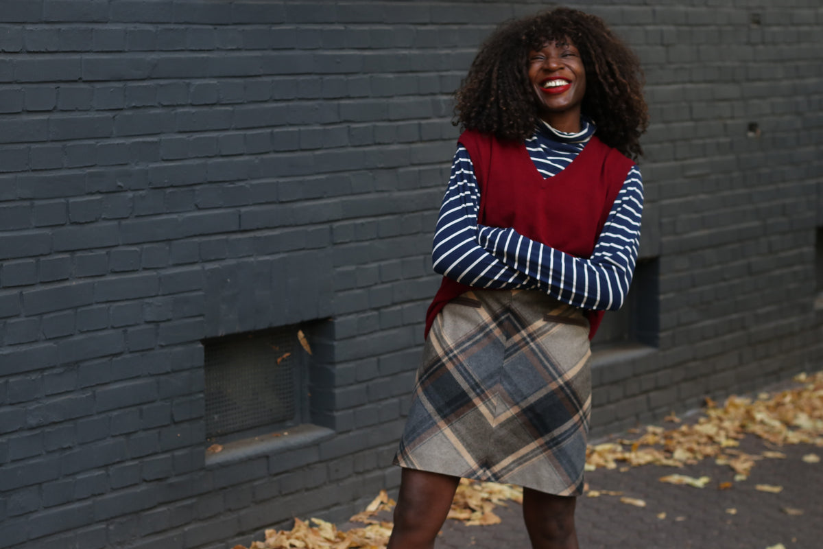 Plaid Wool Mini Skirt | Vintage 90s Brown Tartan A-Line | Size S