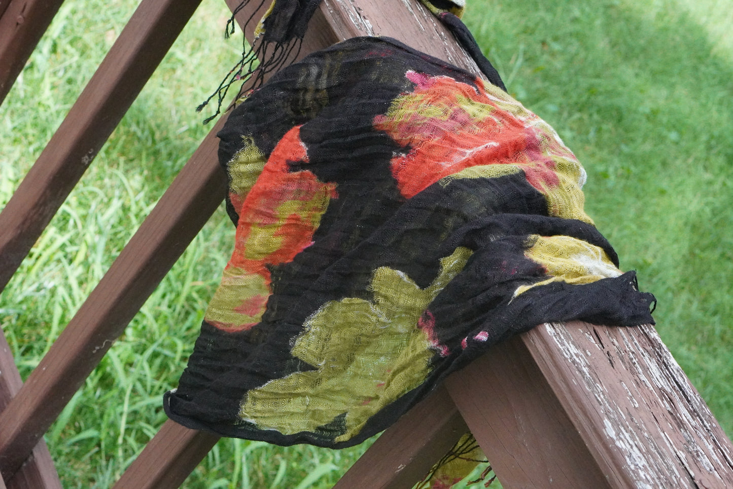 Vintage Floral Scarf - Retro Black Crinkle Wrap with Fringe