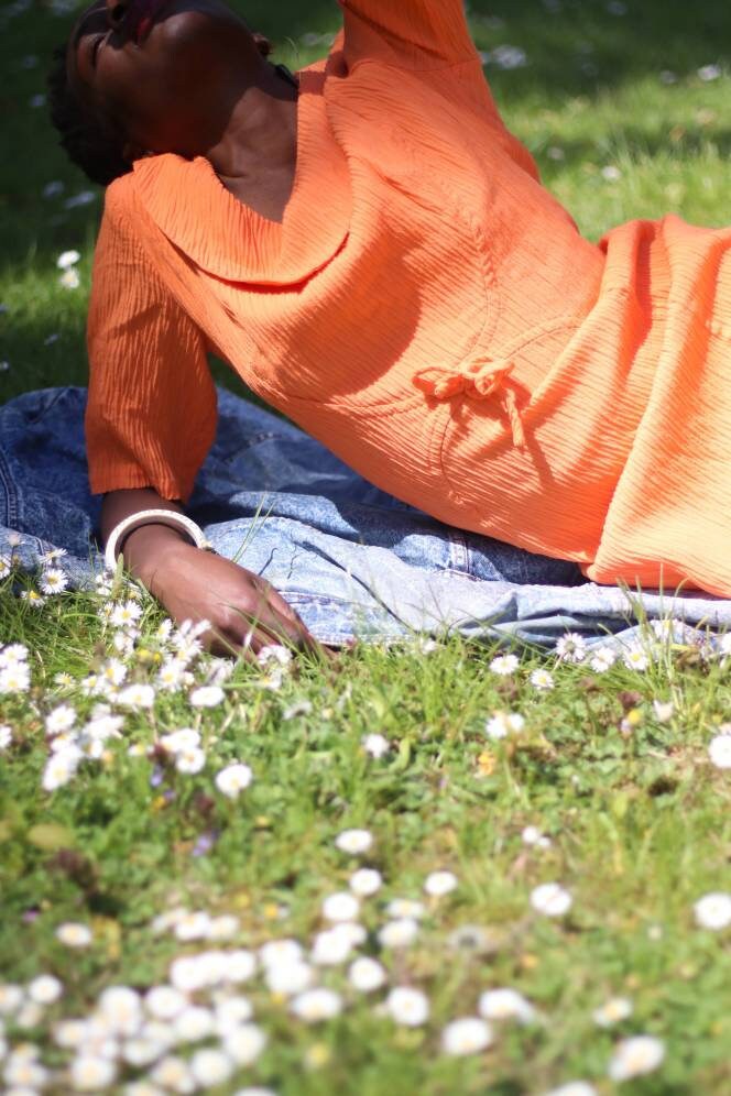 Vintage 70s Normay orange summer dress with waist detail | Retro Minimalist bold dress| Chic Short sleeved dress