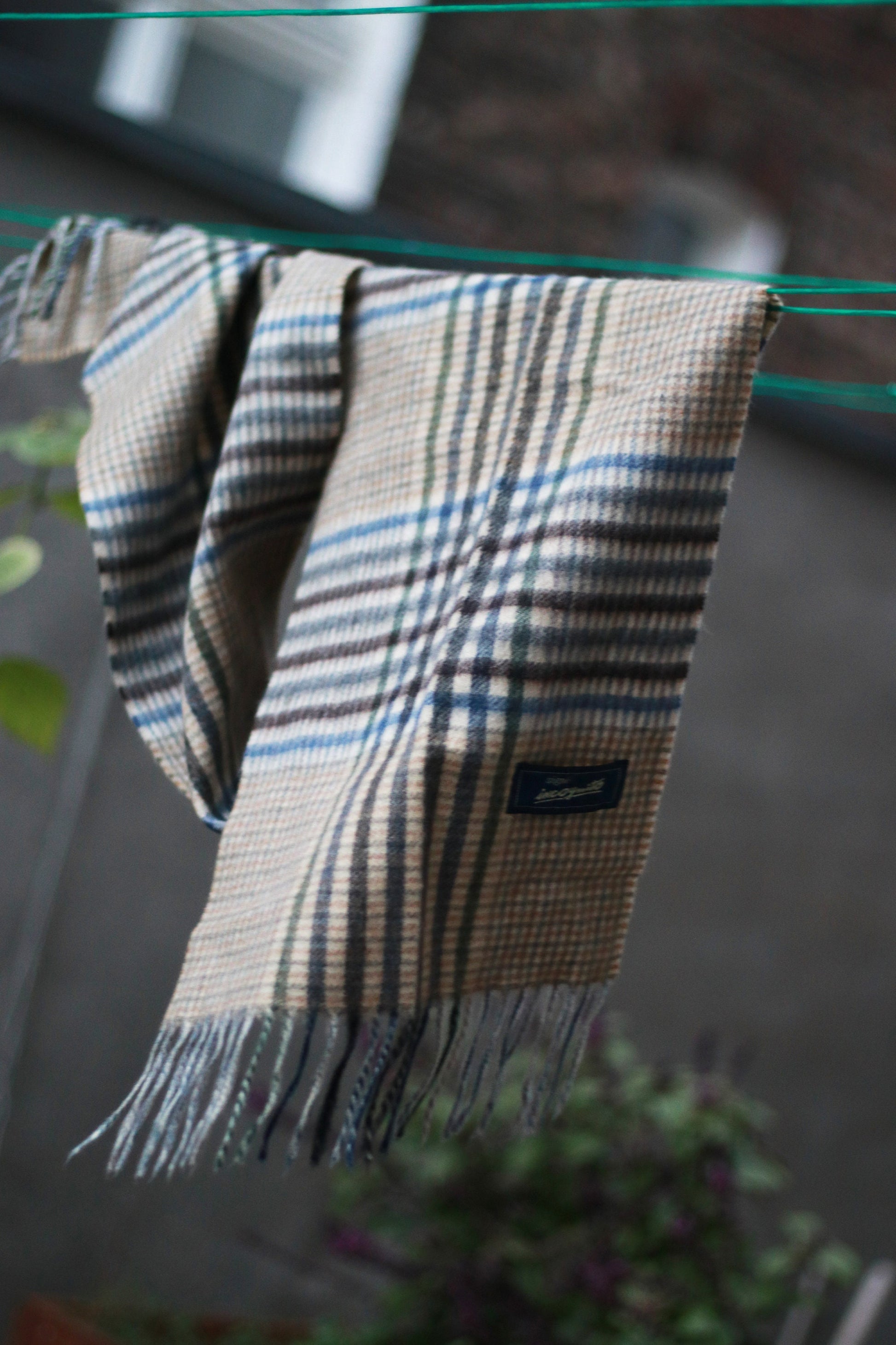 Vintage Scarf in Grey and Brown | Y2K minimalist C&A checkered winter accessory
