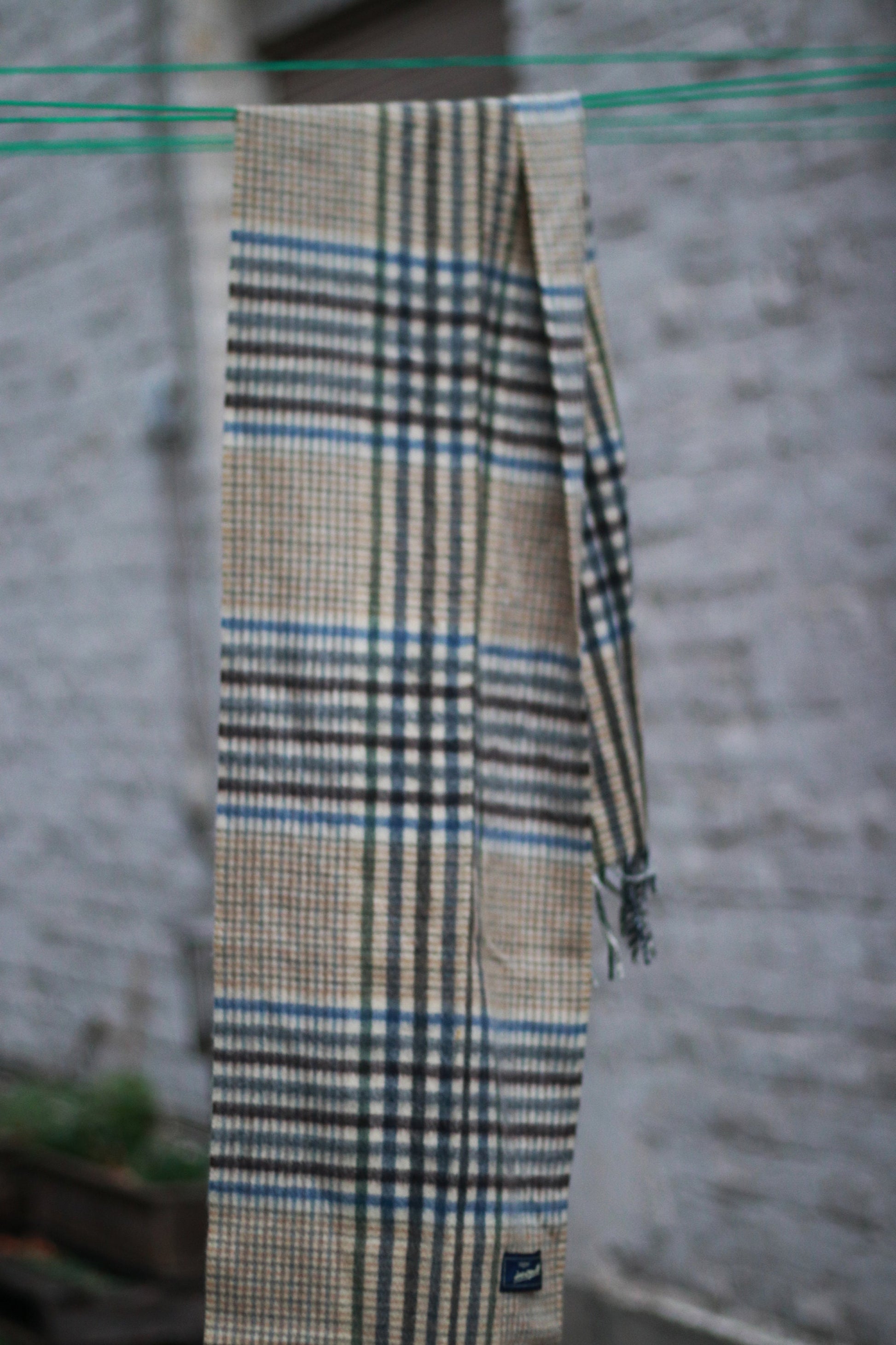 Vintage Scarf in Grey and Brown | Y2K minimalist C&A checkered winter accessory