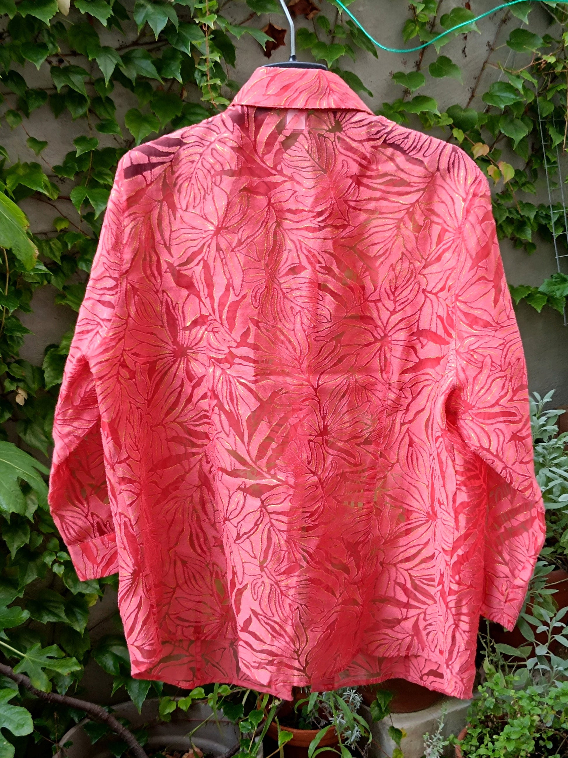 90s Draper's & Damon's blouse| Vintage peach feminine cutout shirt| Short sleeved floral motif shirt