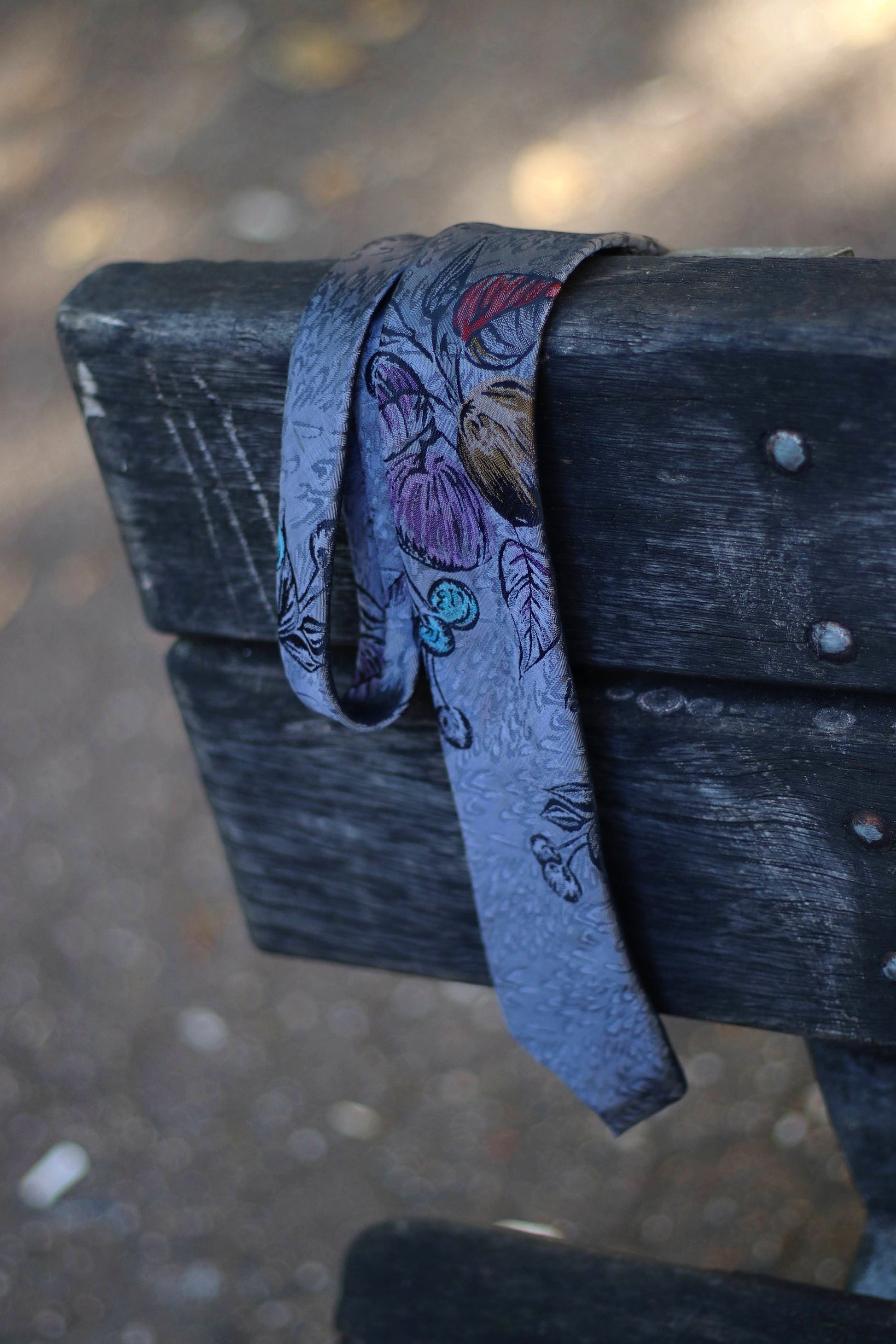 Vintage Grey Floral Print Tie| Artsy cool workwear necktie| 90s menswear tie