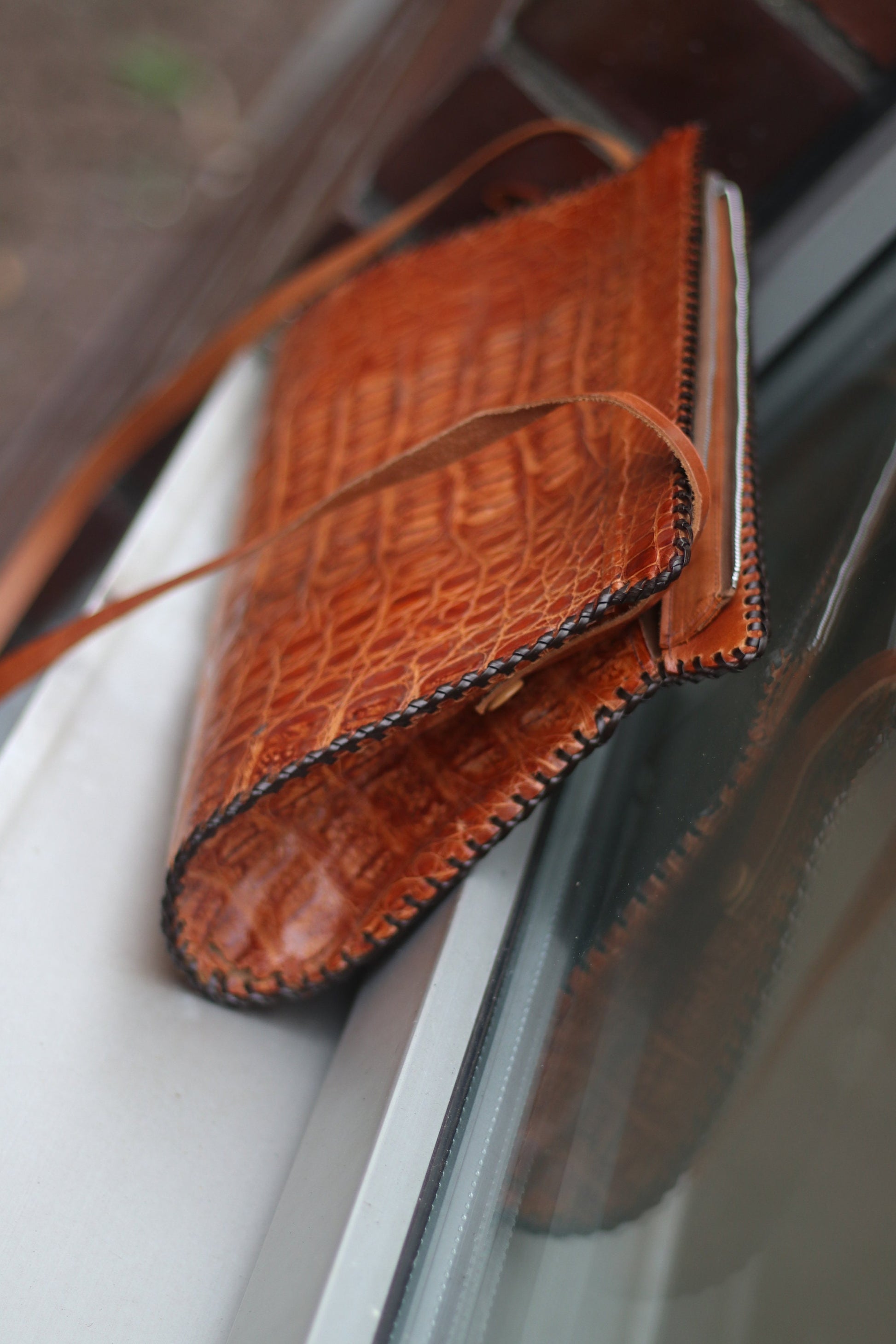 70s brown handbag | Vintage faux exotic skin shoulder bag and clutch| Minimalist chic capsule wardrobe bag