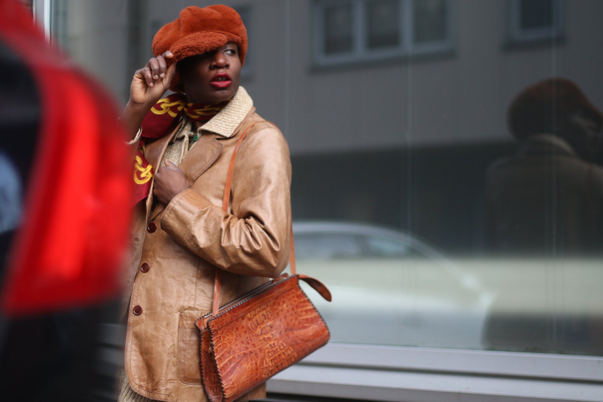 70s brown handbag | Vintage faux exotic skin shoulder bag and clutch| Minimalist chic capsule wardrobe bag