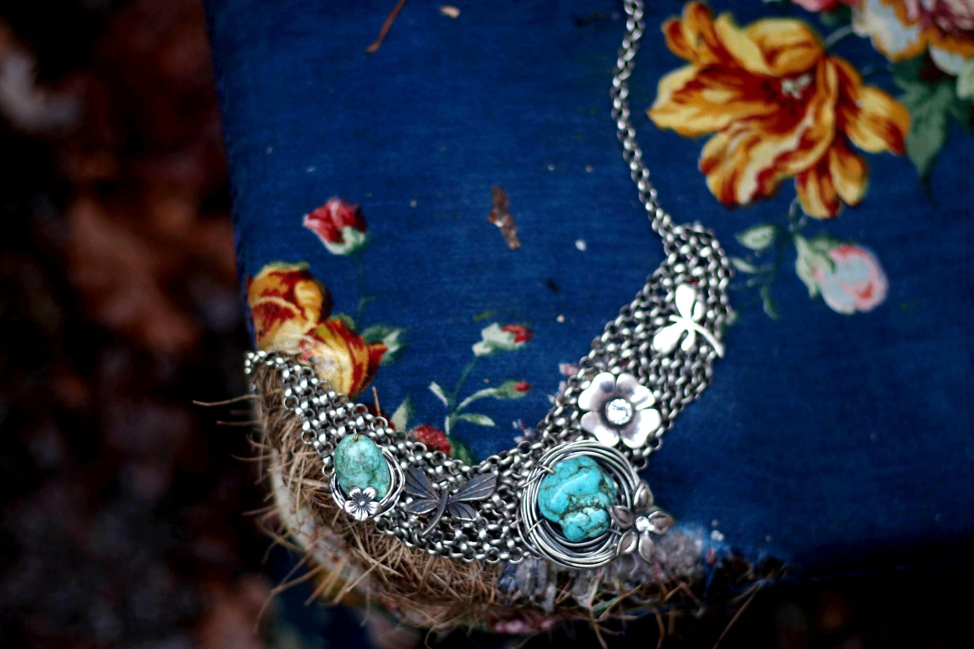 70s Gothic gemstone necklace| Vintage Opulent silver-colored chain necklace
