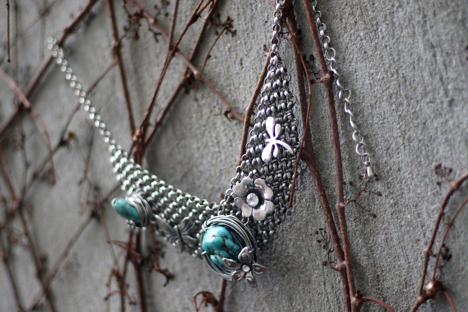 70s Gothic gemstone necklace| Vintage Opulent silver-colored chain necklace
