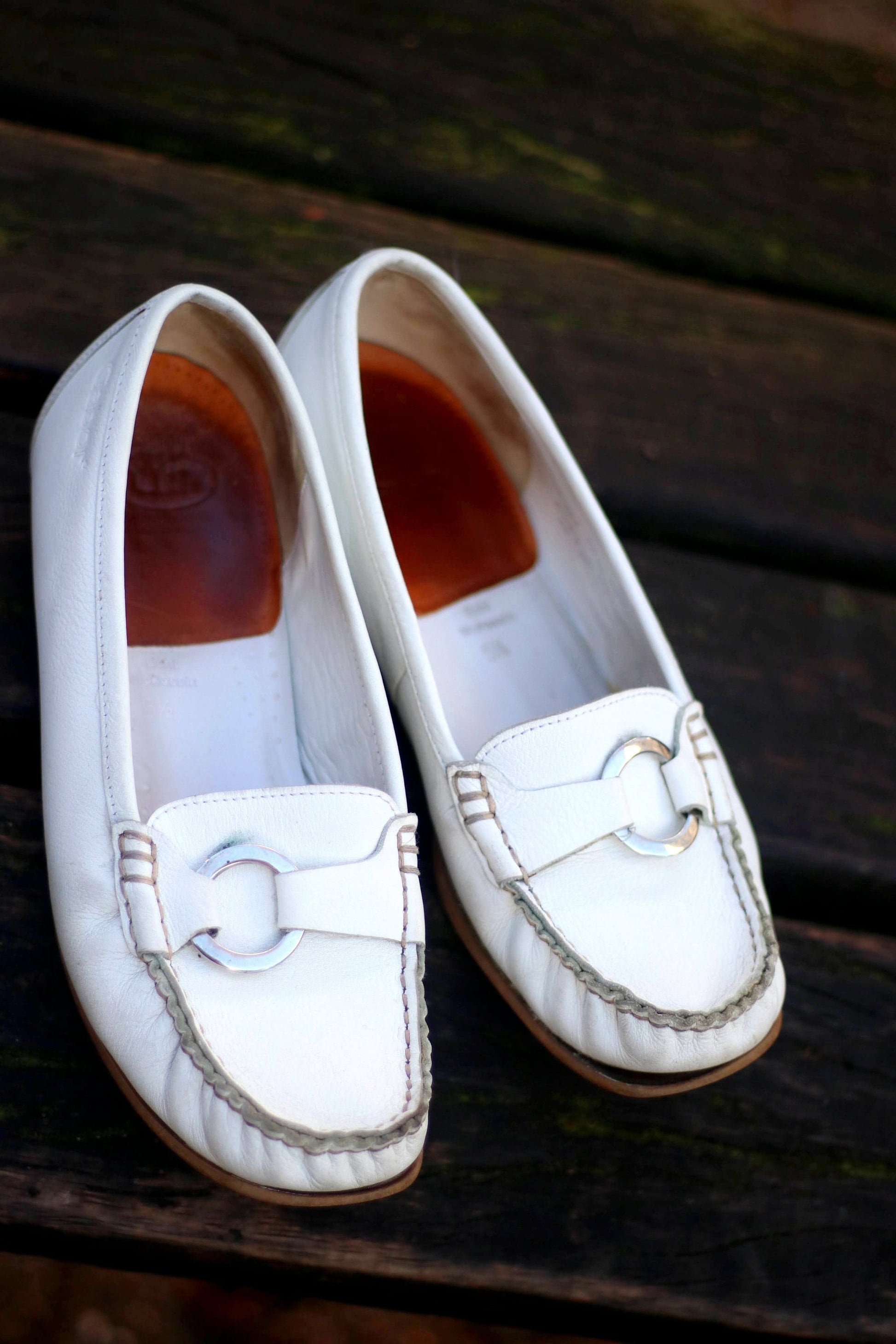 90s Gabor Loafers | Vintage Women's Minimalist Leather Boat Shoes in White | Classic White Brogues with Silver Detail