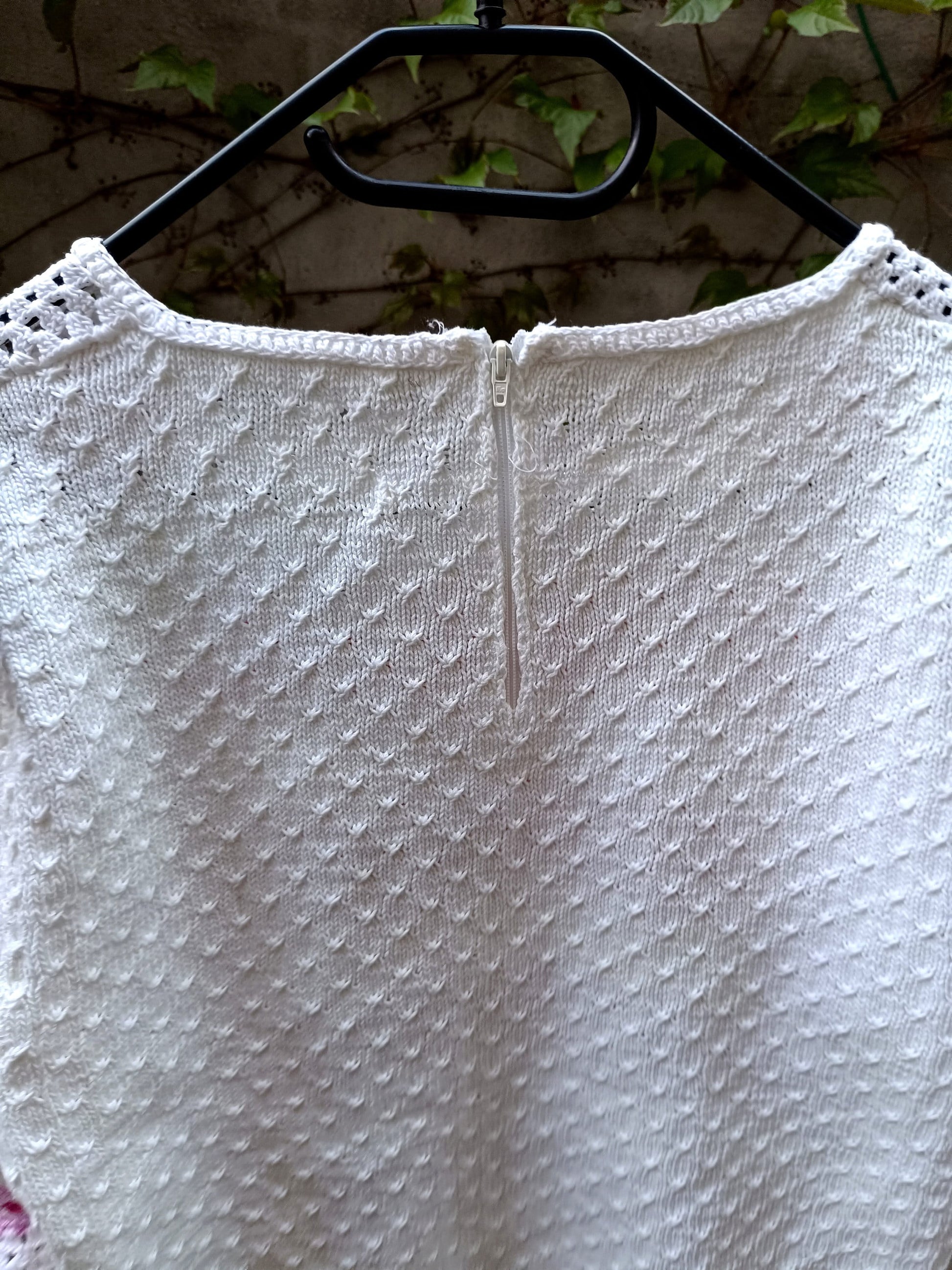 1970s Handmade Knit Top Vintage Boho White Pink Crochet Blouse Cottagecore