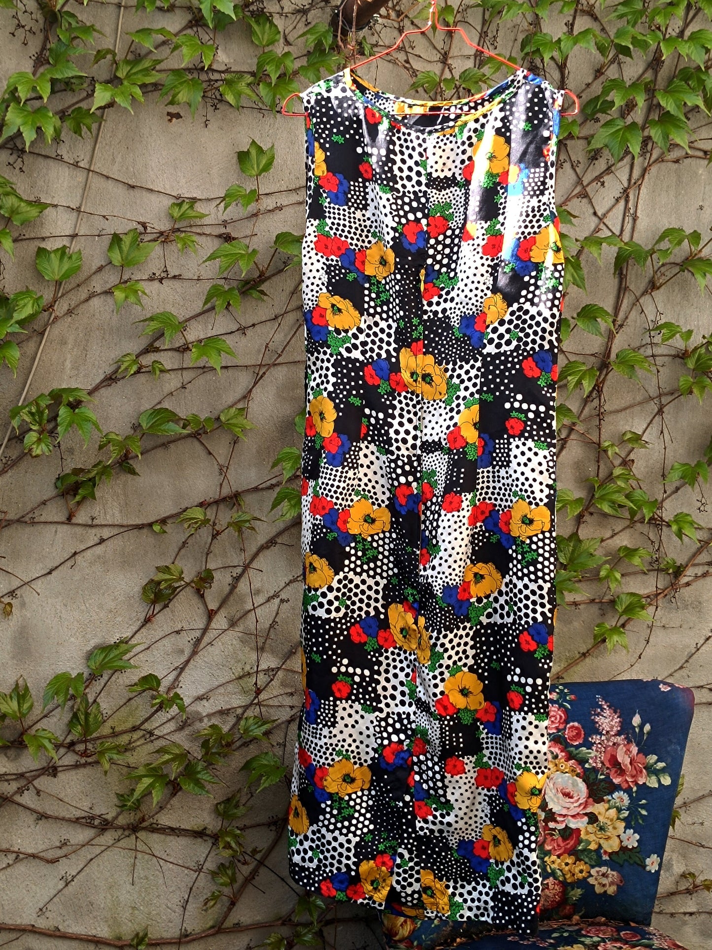 90s Vintage Floral Maxi Dress: Sleeveless Summer Design