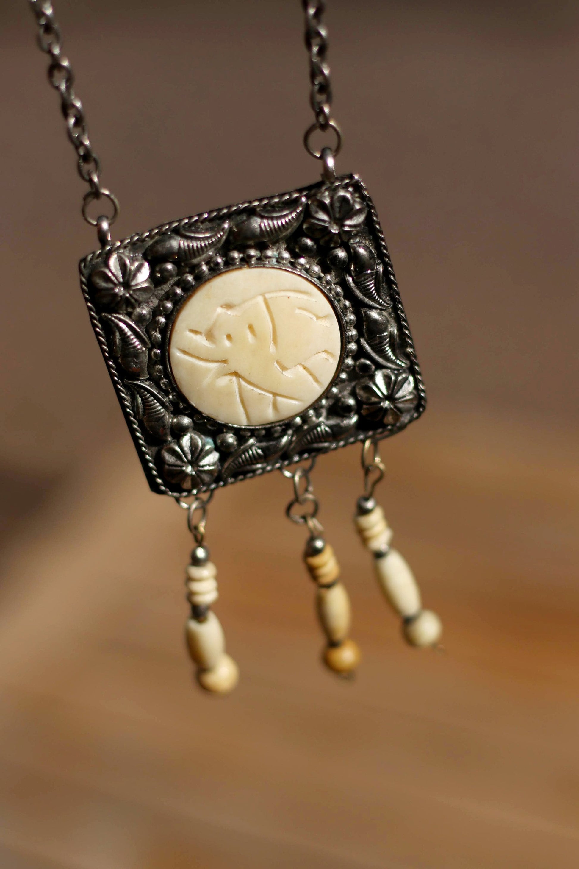 Vintage Bohemian Necklace| 70s Elephant Print Silver-toned Necklace with tassels| Folkloric Summer Jewelry