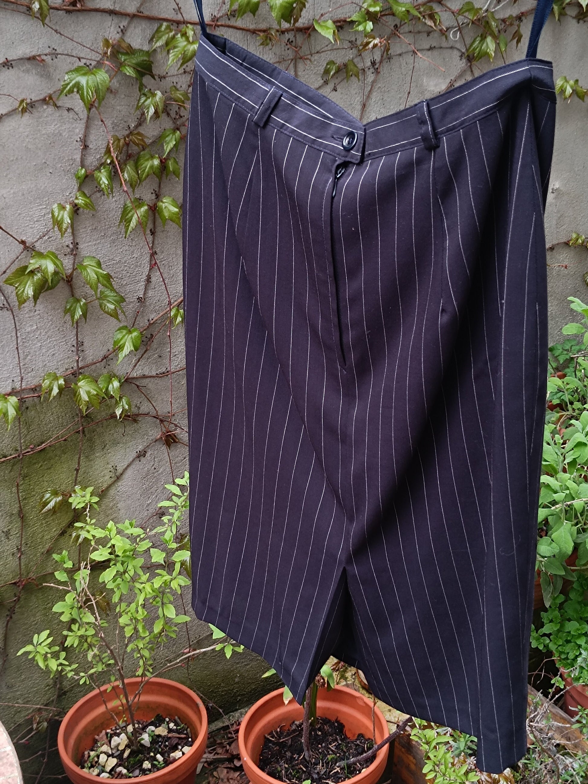 90s Pinstripe Wool Skirt: Vintage Daniels & Korff, Minimalist Workwear