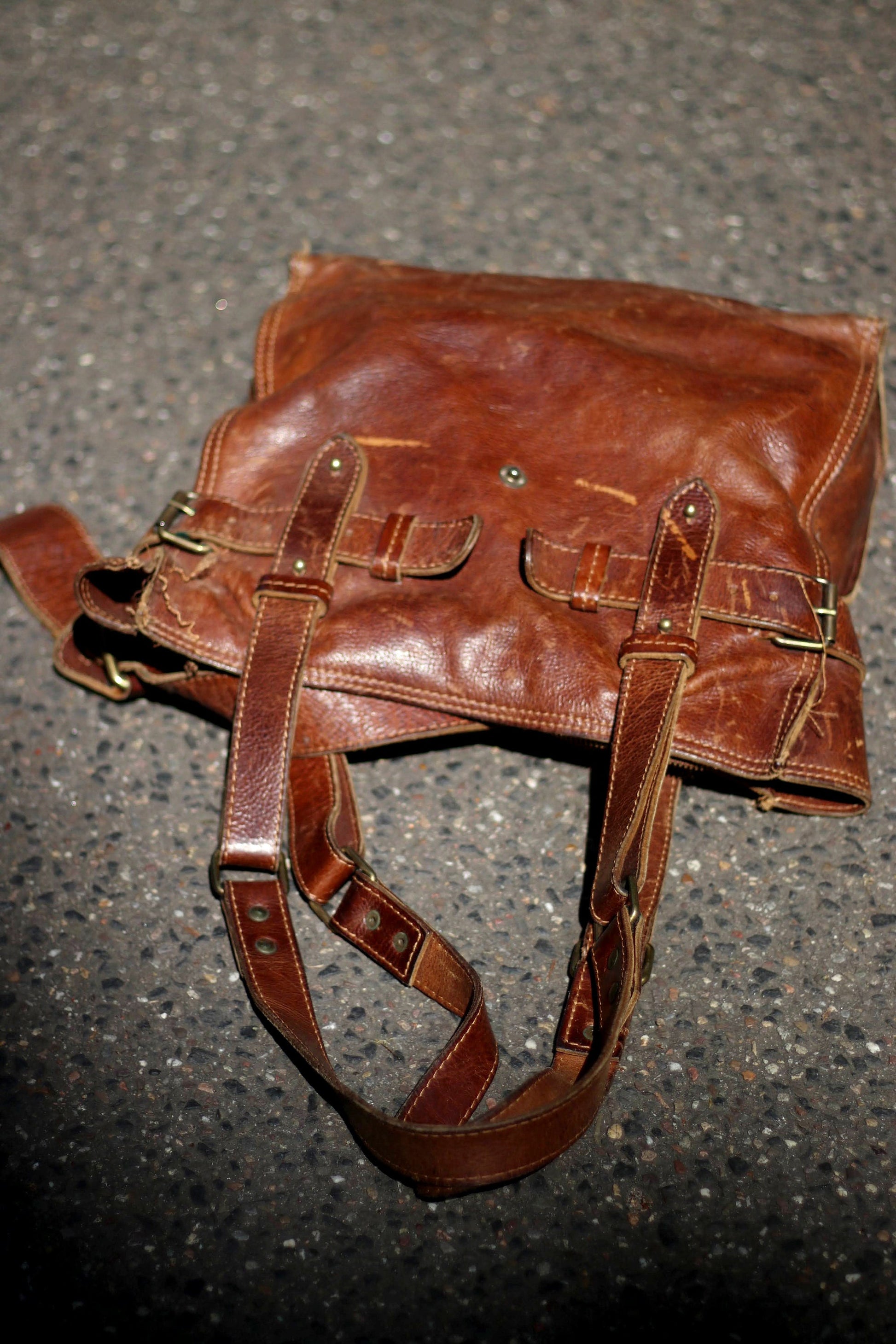 70s Handmade Bag| Vintage Brown Leather Chic Shoulderbag | Women's Minimalist Cowboy's Tote