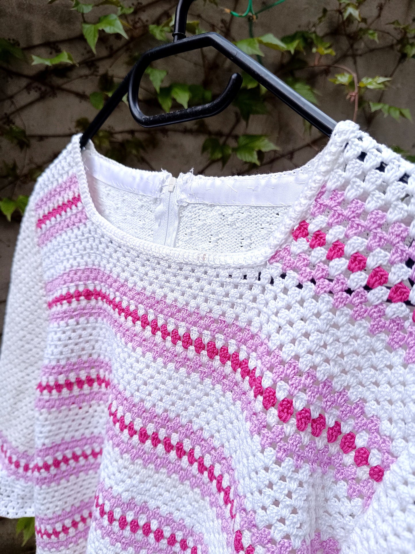 1970s Handmade Knit Top Vintage Boho White Pink Crochet Blouse Cottagecore