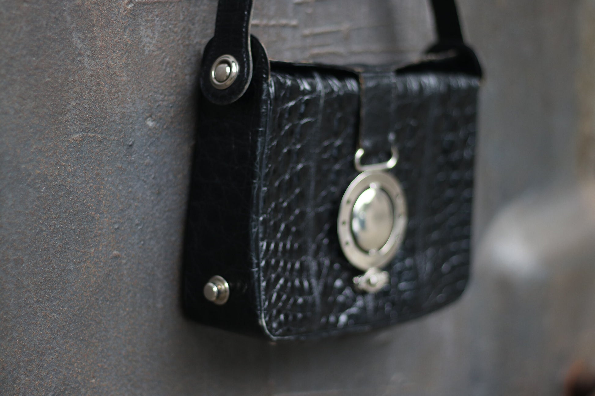 70s Leather Bag With Statement Straps | Vintage Handbag Detachable handle| Women's Minimalist Elegant Black Shoulderbag