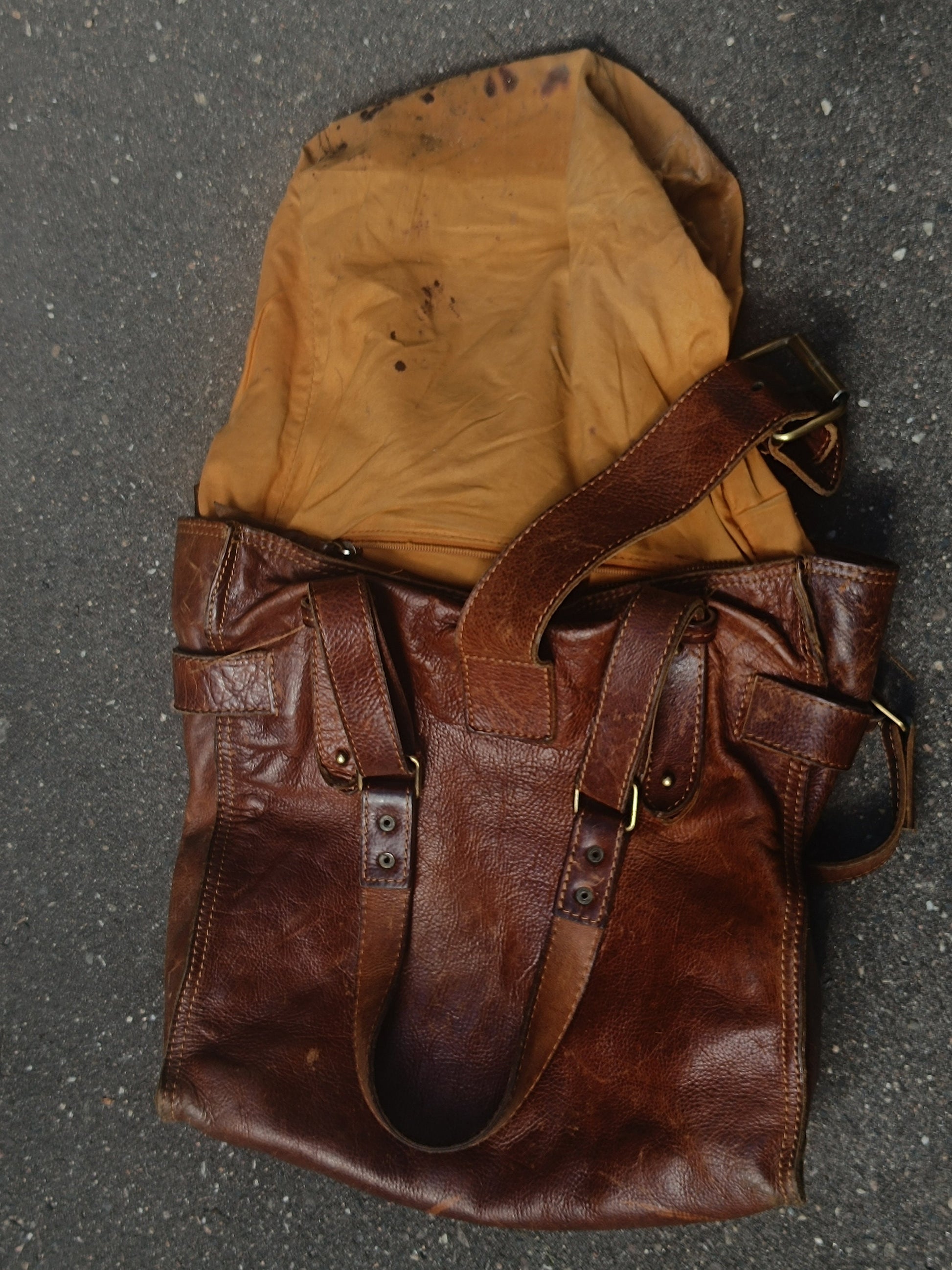 70s Handmade Bag| Vintage Brown Leather Chic Shoulderbag | Women's Minimalist Cowboy's Tote