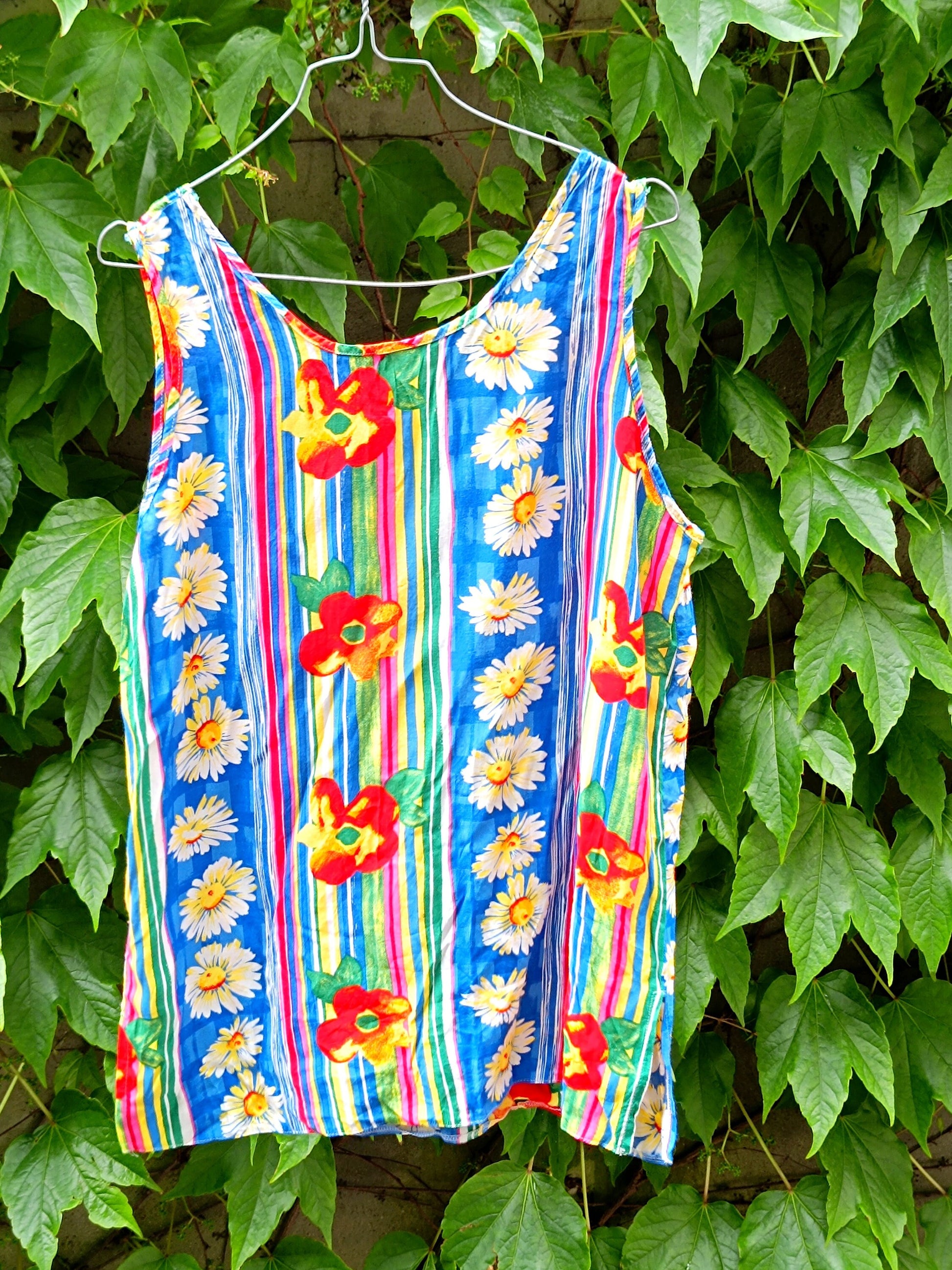 80 Floral Print Blouse| Vintage Sleeveless Blouse with Daisy Print| Maximalist Women's Top