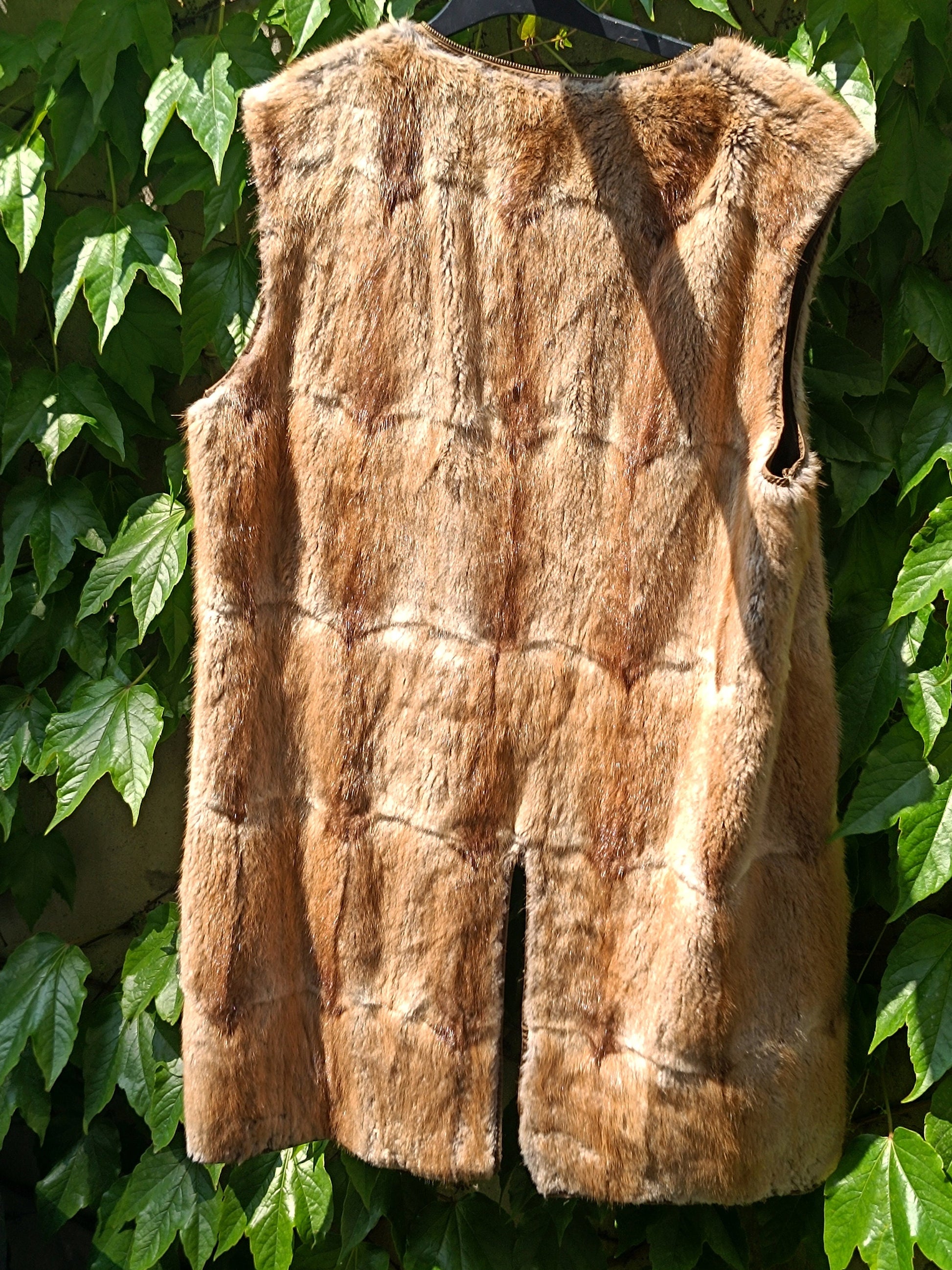 70s Brown Fur Vest| Vintage Women's Bohemian Chic Winter Vest| Minimalist Textured Handmade Winter Warmer