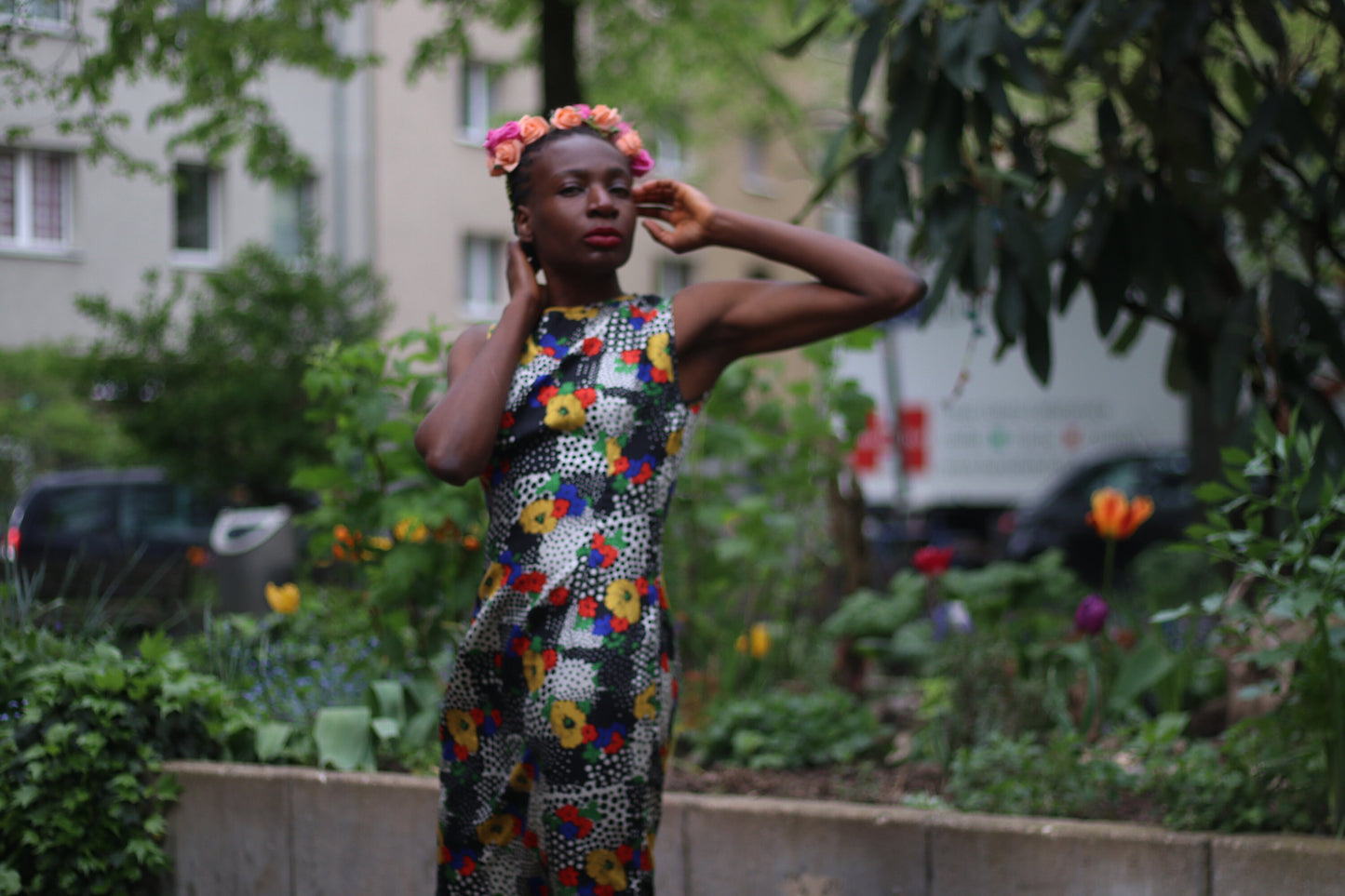 90s Vintage Floral Maxi Dress: Sleeveless Summer Design