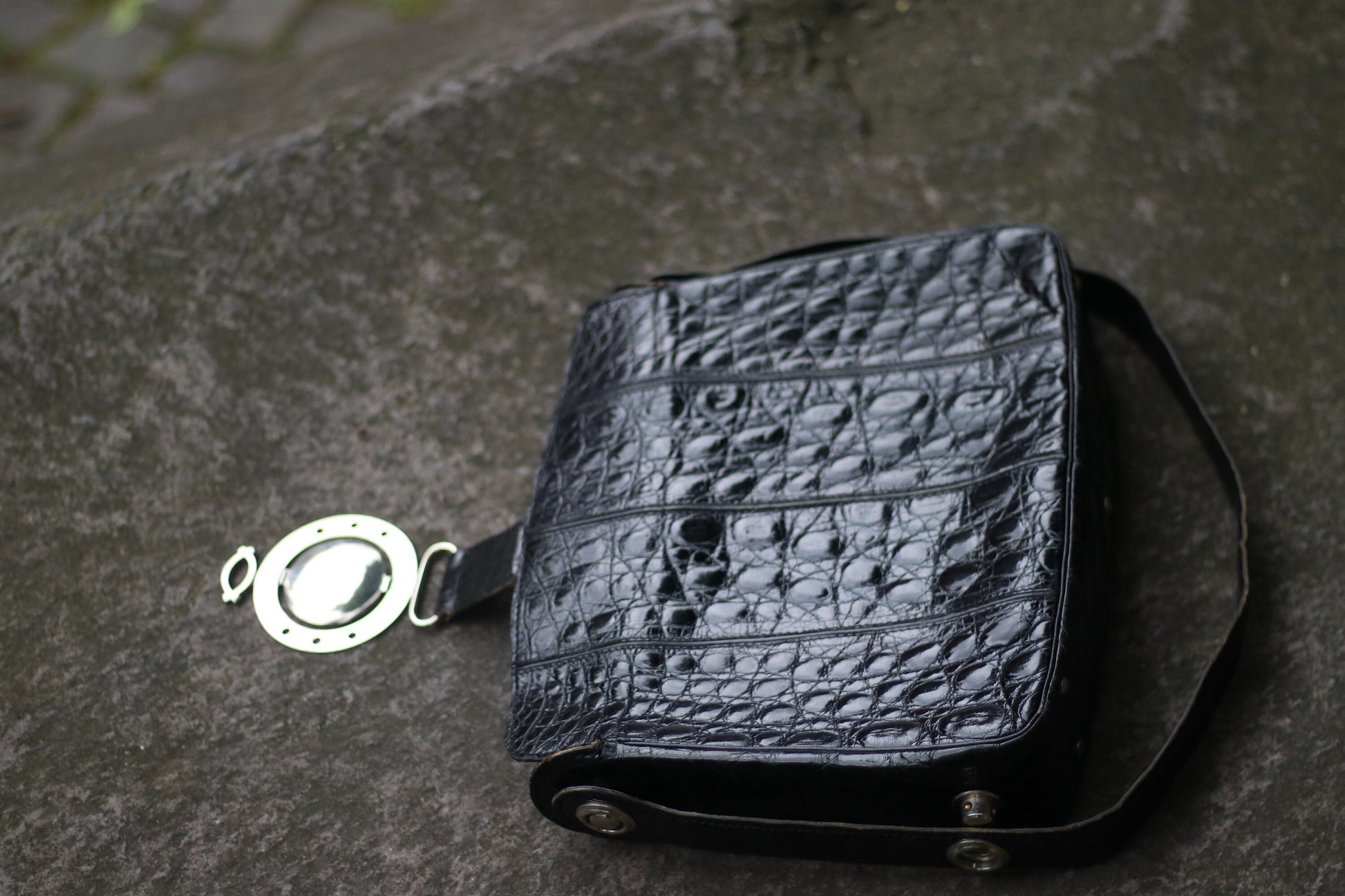 70s Leather Bag With Statement Straps | Vintage Handbag Detachable handle| Women's Minimalist Elegant Black Shoulderbag