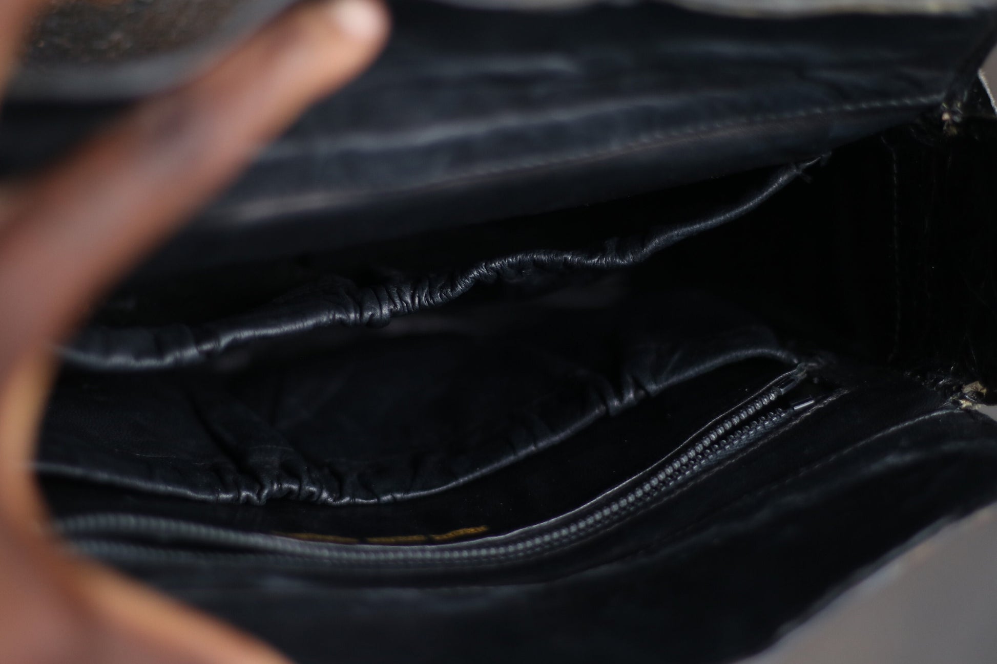 70s Leather Bag With Statement Straps | Vintage Handbag Detachable handle| Women's Minimalist Elegant Black Shoulderbag