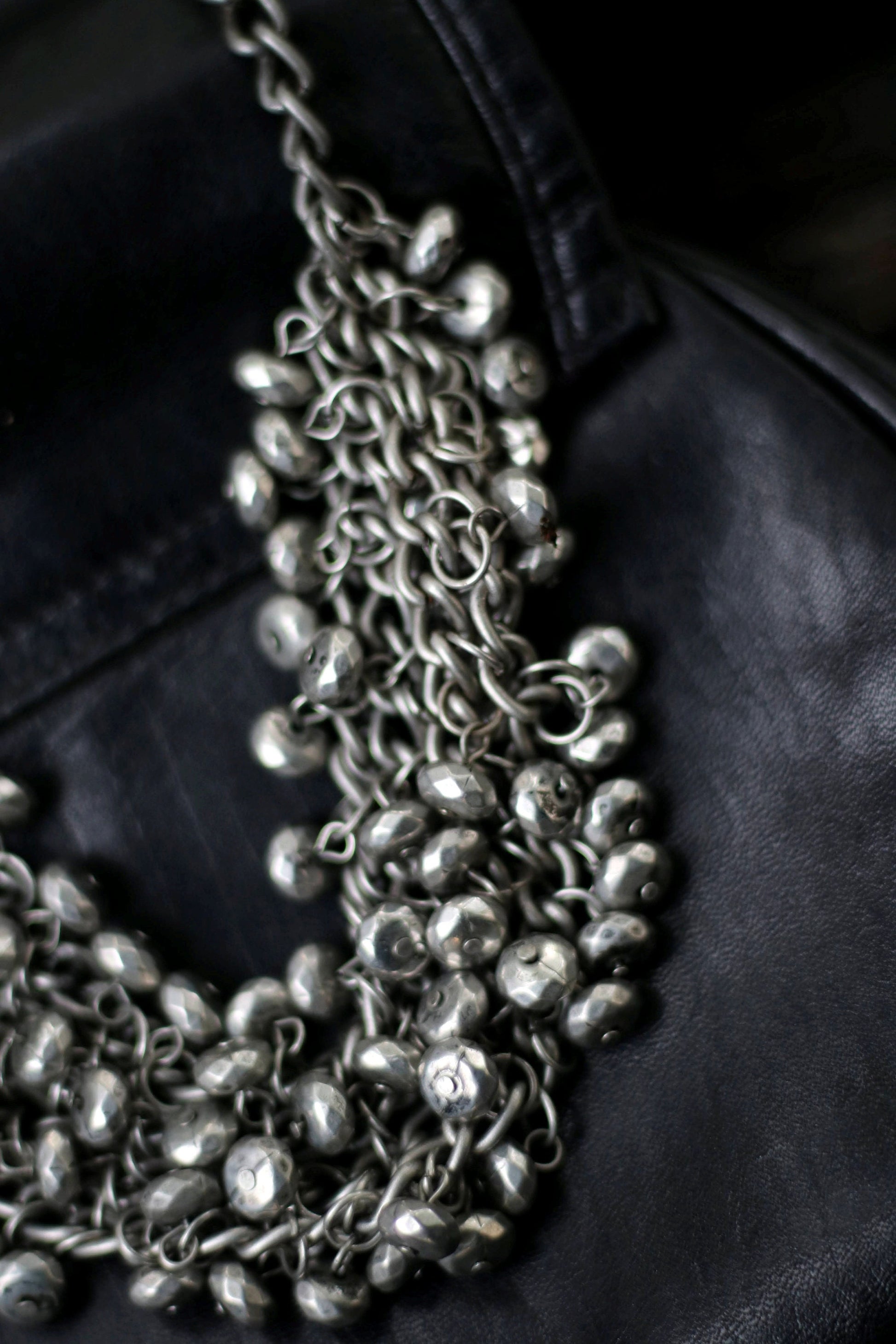 Vintage Silver-toned Necklace| 90s Avant-Garde Jewelry | Chunky Chain Necklace | Minimalist simple jewelry