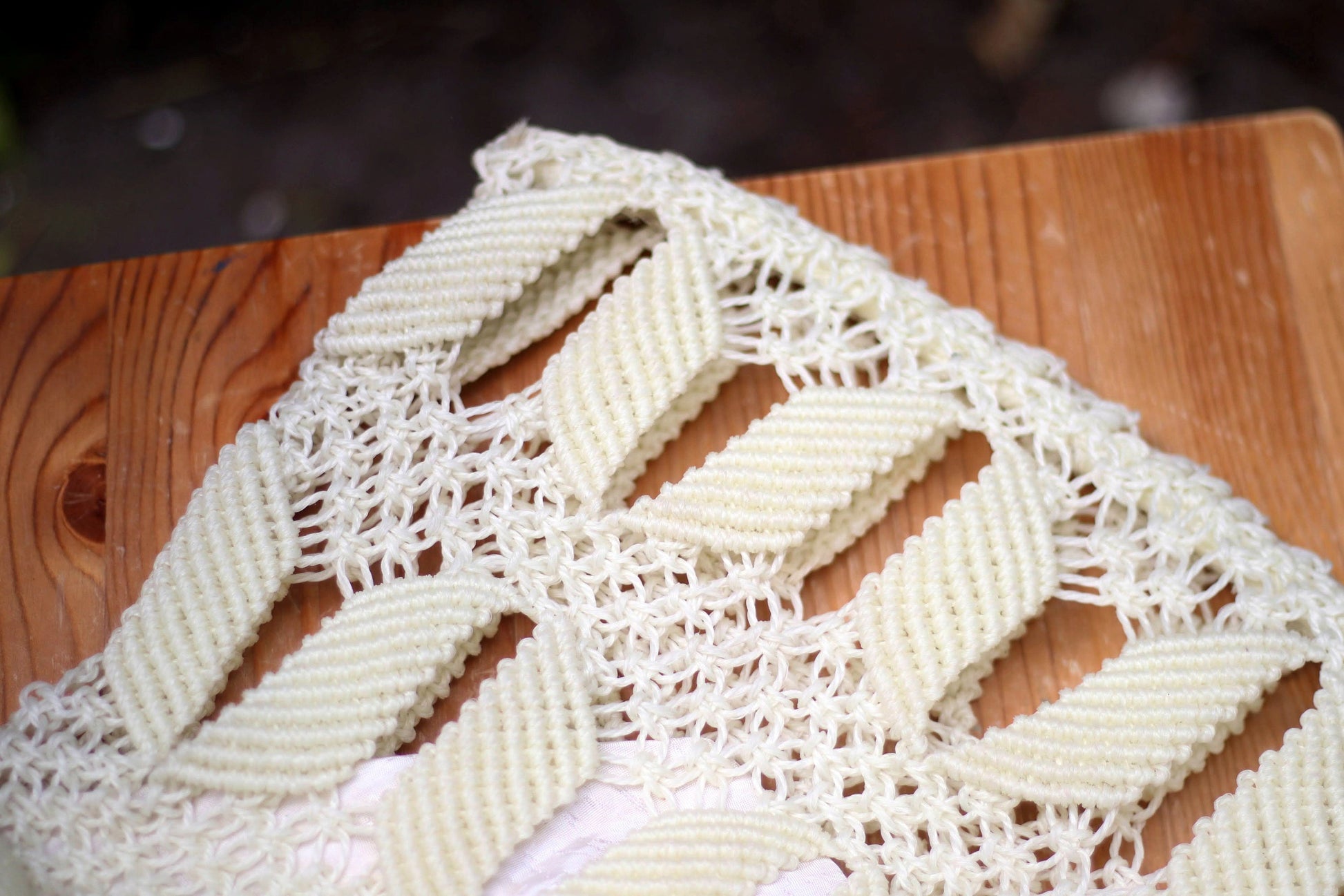 70s Cream Woven Bag: Vintage Bohemian Shoulder Handbag