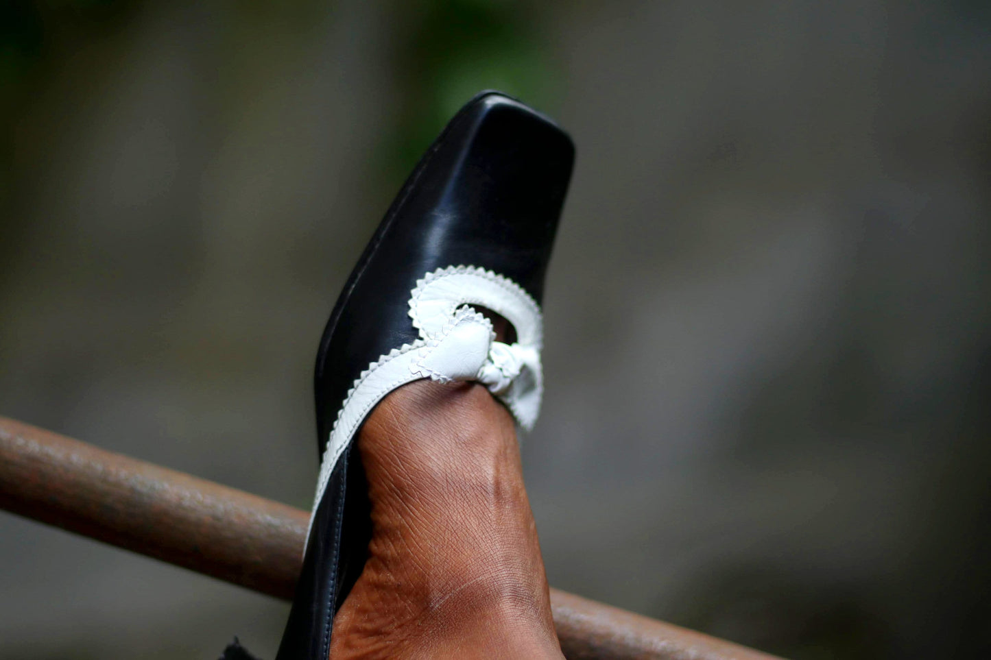 90s Laura Amat Heels | Vintage Minimalist Shoes with Bow detail| Chic Black & White Pumps| Women's Feminine Heels