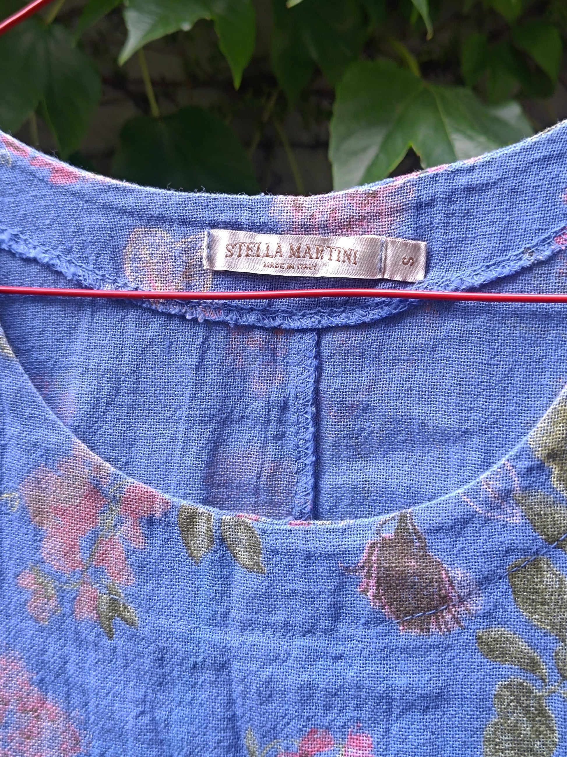 90s Linen Blouse| Vintage Stella Martini Sleeveless Shirt| Minimalist Lightweight Blue Summer Shirt| Floral Print Shirt