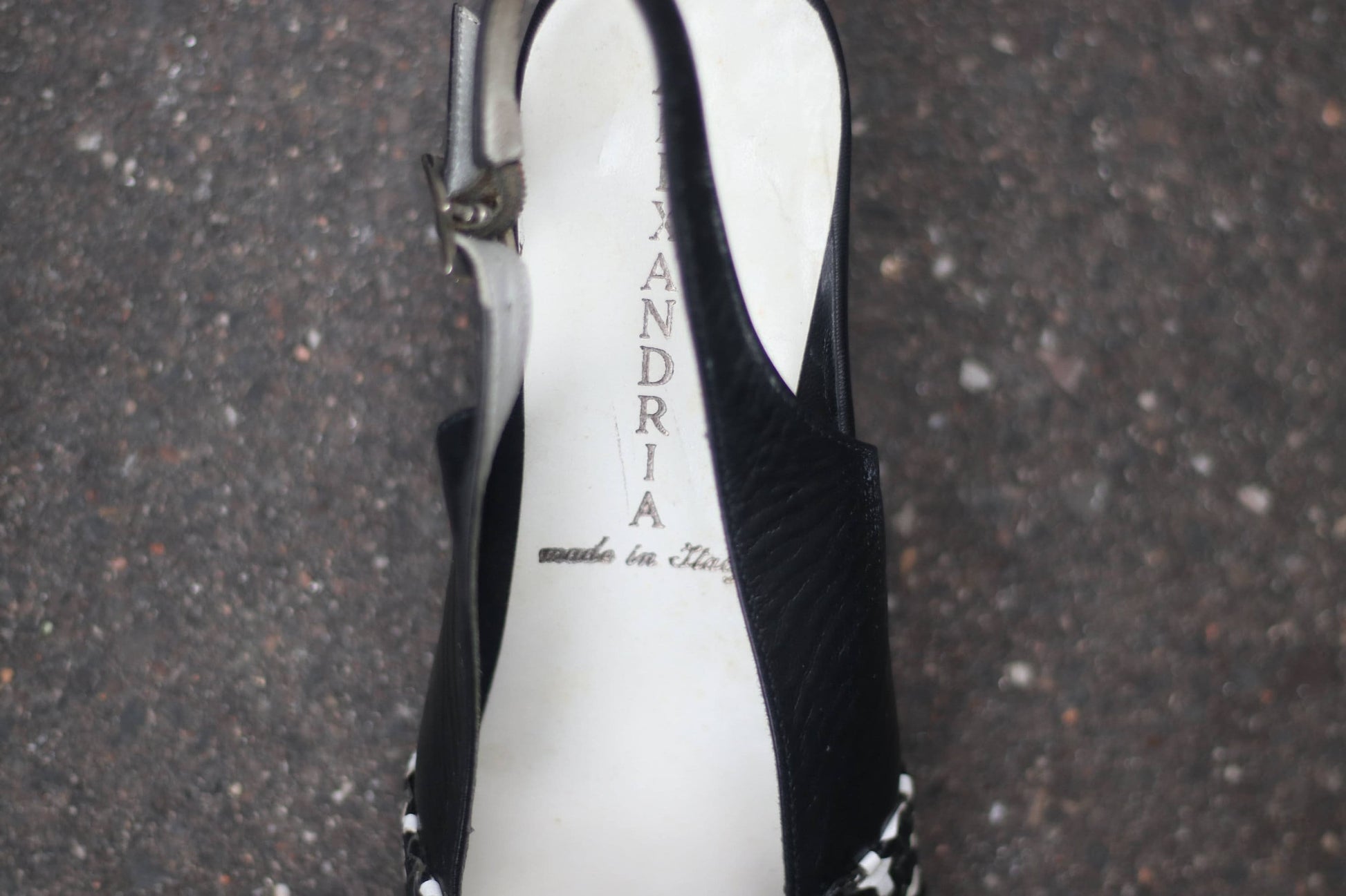 Vintage Leather Slingbacks| Minimalist Black and White Pumps| 90s Alexandria Italian Monochrome Chic Woven Pointed Toe Sandals UK5