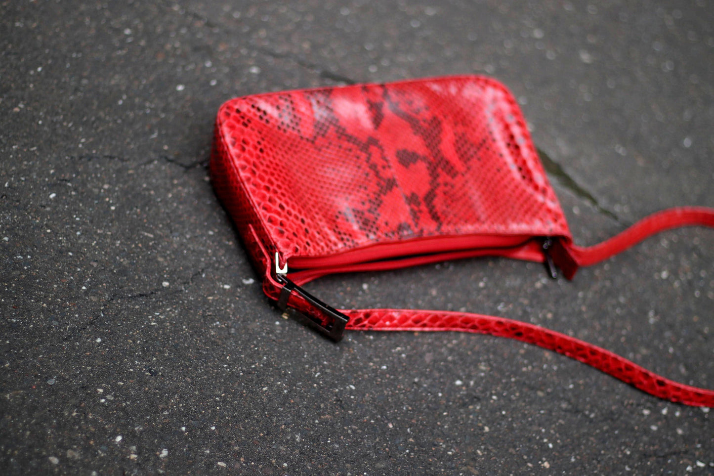 90s Leather Handbag| Vintage Red Shoulderbag with Exotic Details | Minimalist Compact Chic Bag