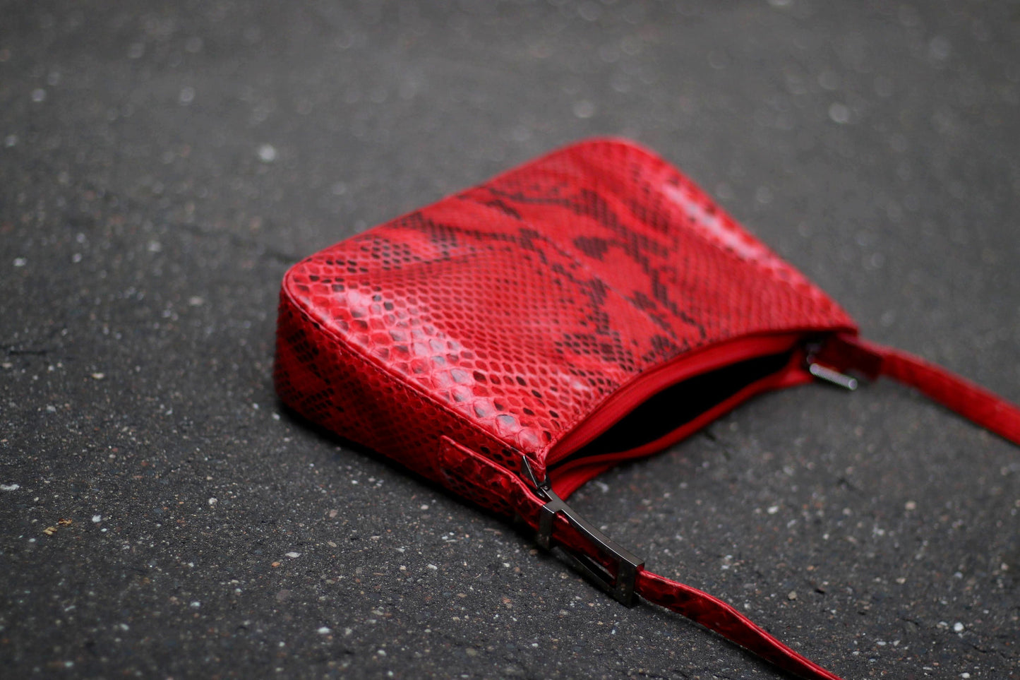 90s Leather Handbag| Vintage Red Shoulderbag with Exotic Details | Minimalist Compact Chic Bag